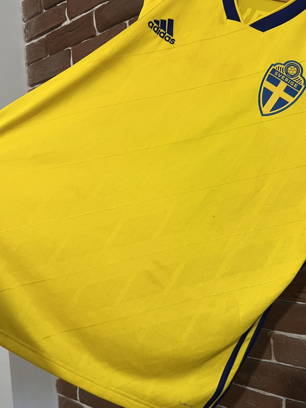 Adidas Rare Vintage Adidas Sweden Team xl yellow Jersey Soccer Kit Size US XL / EU 56 / 4 - 8 Thumbnail