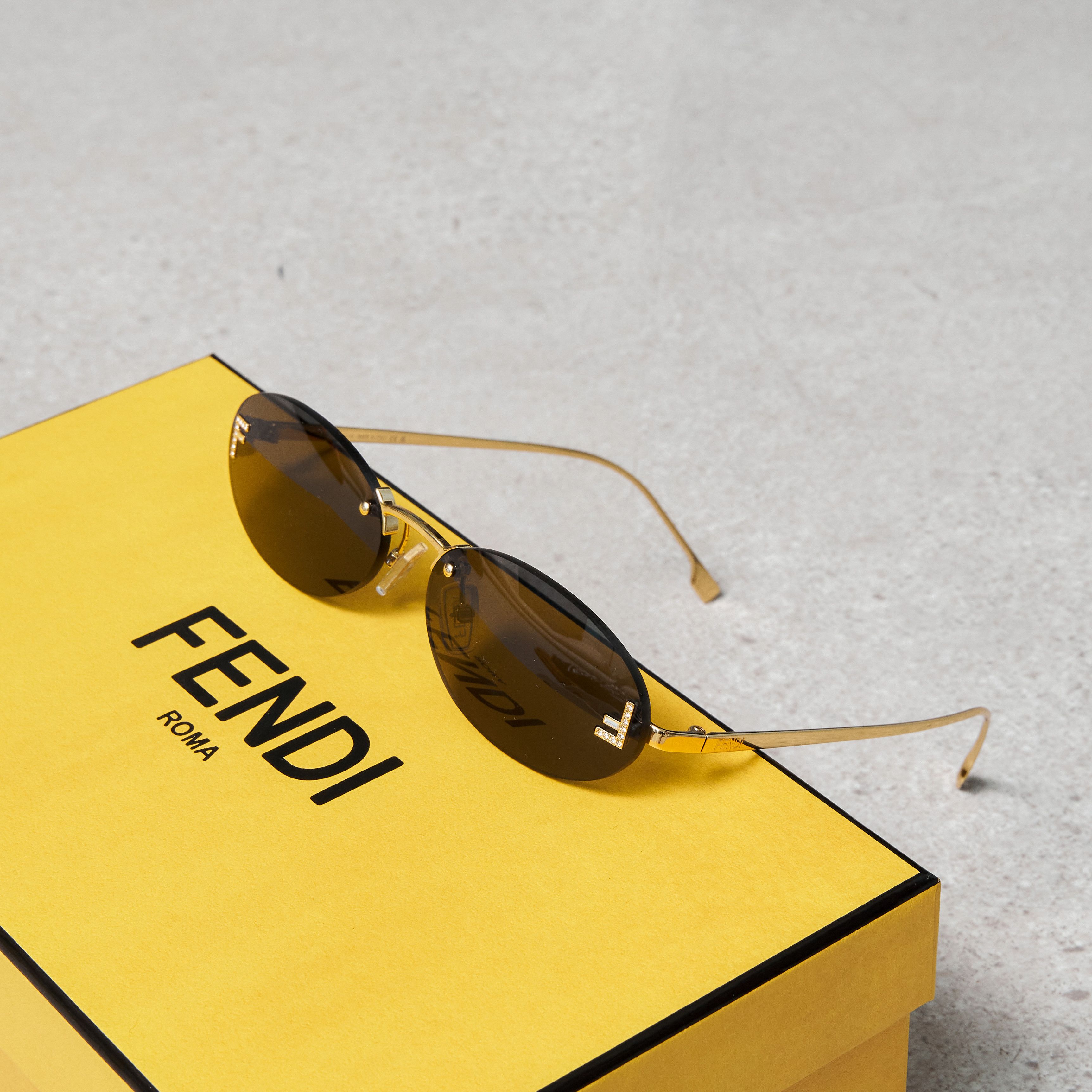 Fendi FENDI FE4075US 30A Sunglasses GOLD Size ONE SIZE - 2 Thumbnail