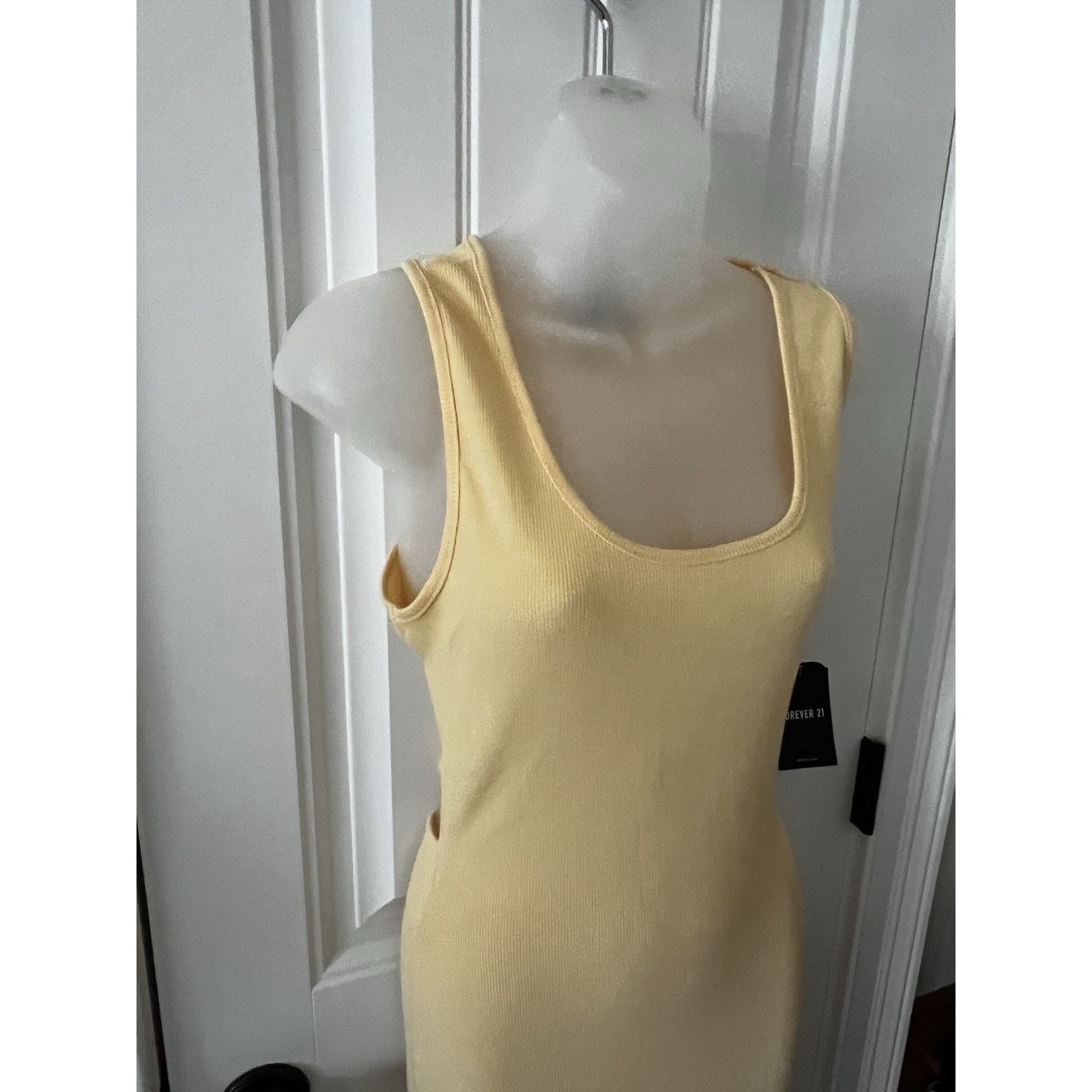 Forever 21 Forever 21 long Maxi knit ribbed dress open back Design M Size M / US 6-8 / IT 42-44 - 3 Thumbnail