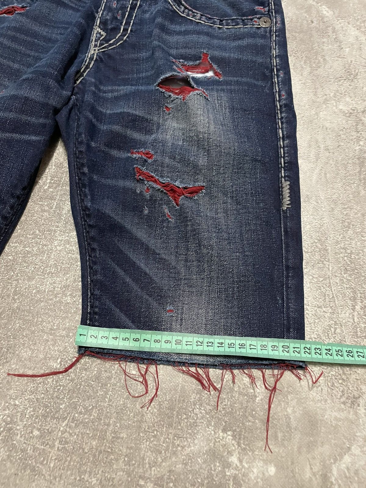 True Religion × Vintage Vintage True Religion Distressed Denim Shorts Size 30 Size US 30 / EU 46 - 20 Thumbnail