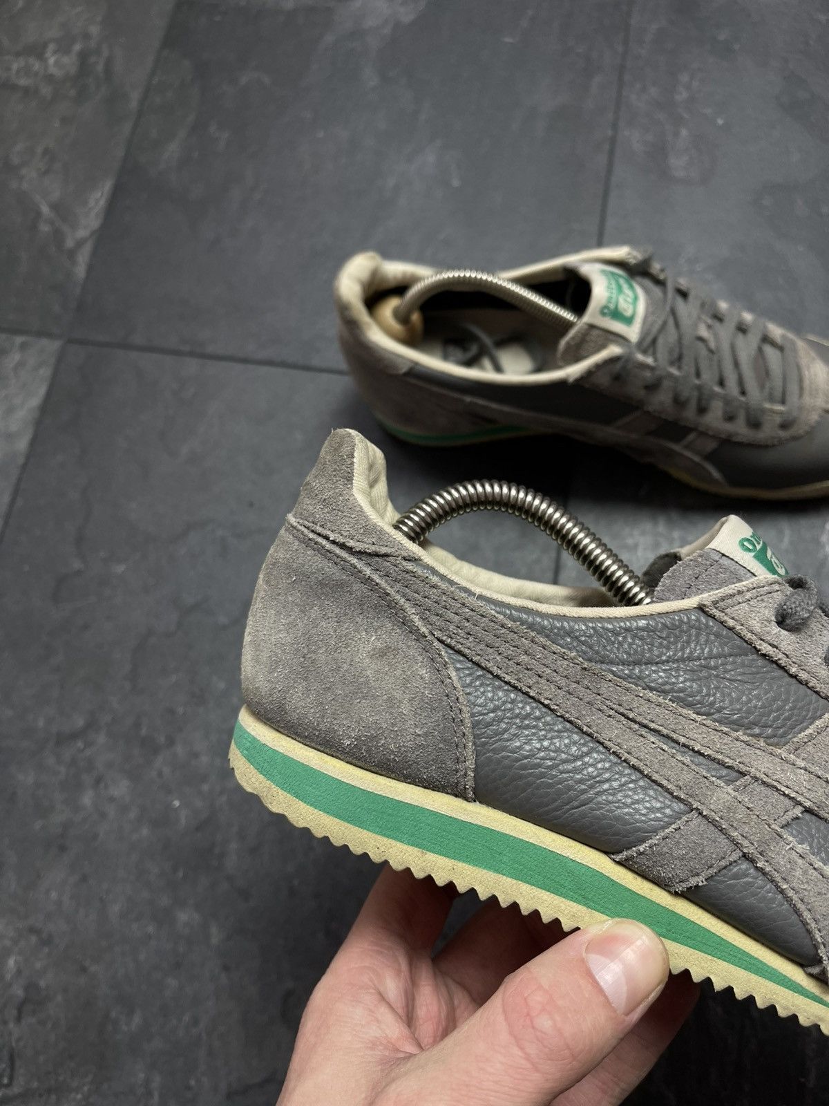 Asics Asics Onitsuka Tiger Mexico 66 Sneakers Size US 5 / EU 37 - 2 Thumbnail