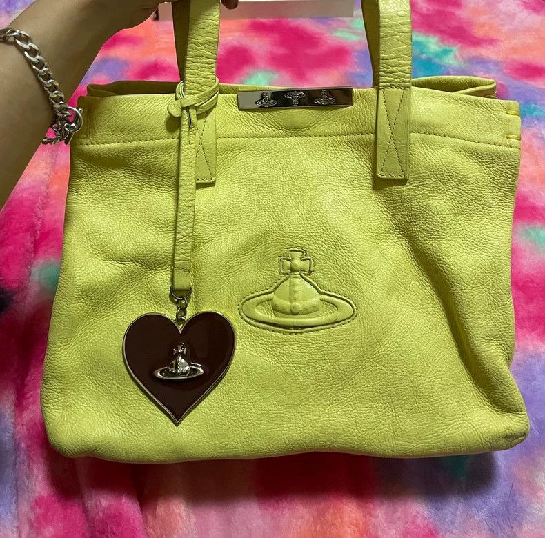 Vivienne Westwood Vivienne Westwood size os Lemon yellow handbag Size ONE SIZE - 1 Thumbnail
