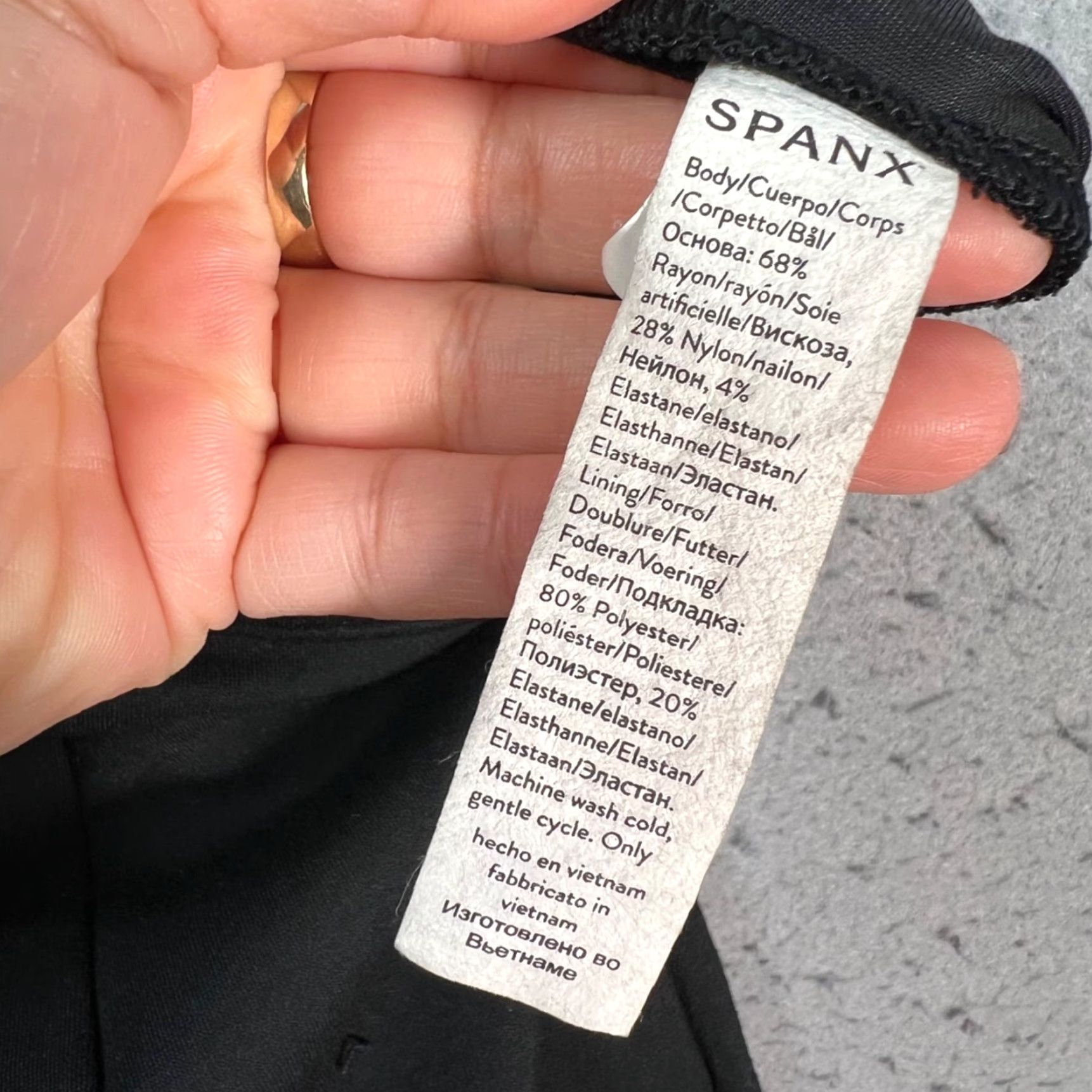 Spanx Spanx Womens Size Small Black Slim-Leg Pants w/ Button Detail Slim Ankle Pants Women XS? Size 28" / US 6 / IT 42 - 5 Thumbnail