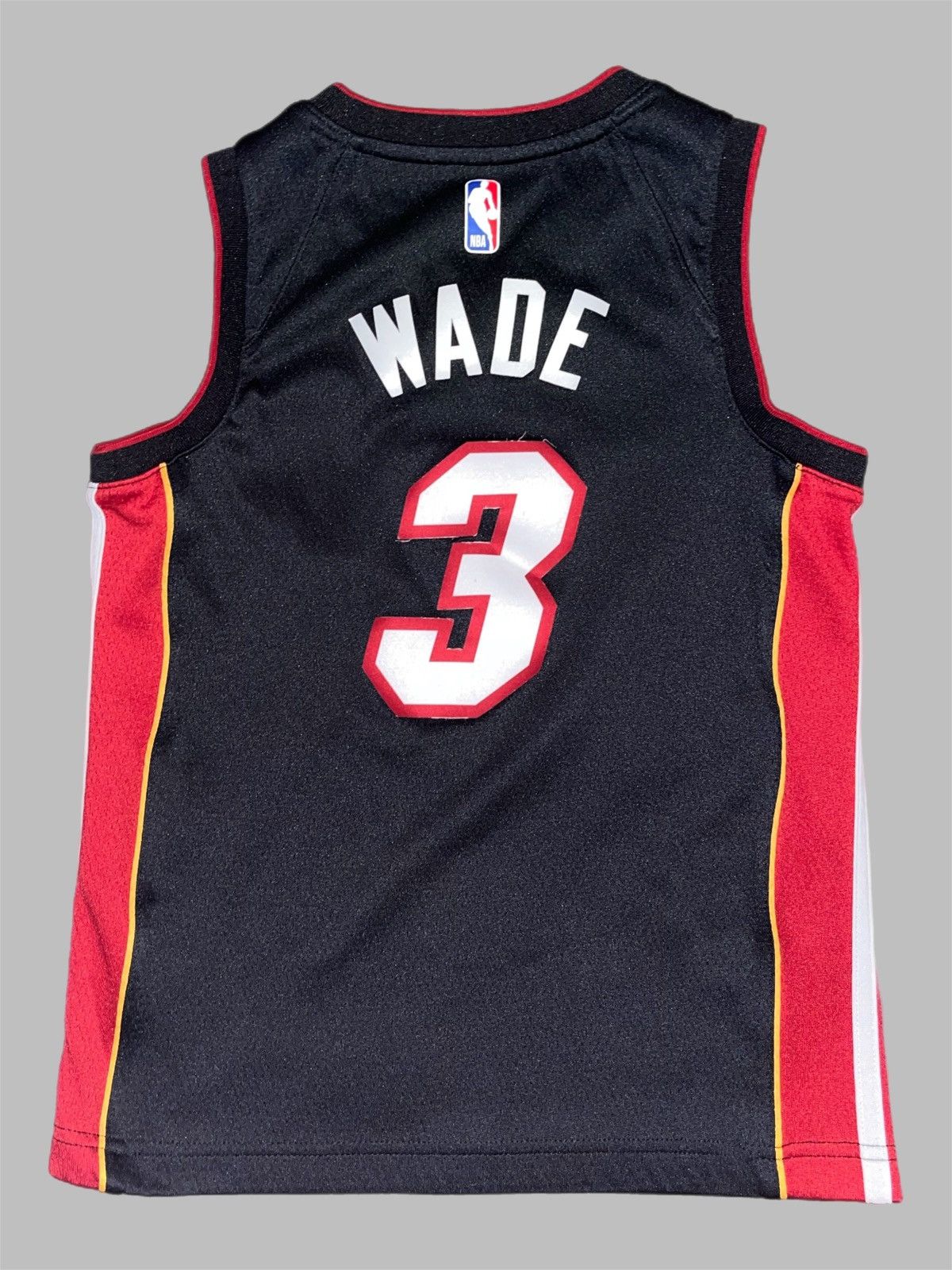 NBA × Nike × Vintage Nike Miami Heat Dwayne Wade Jersey Youth S Size US XS / EU 42 / 0 - 2 Thumbnail