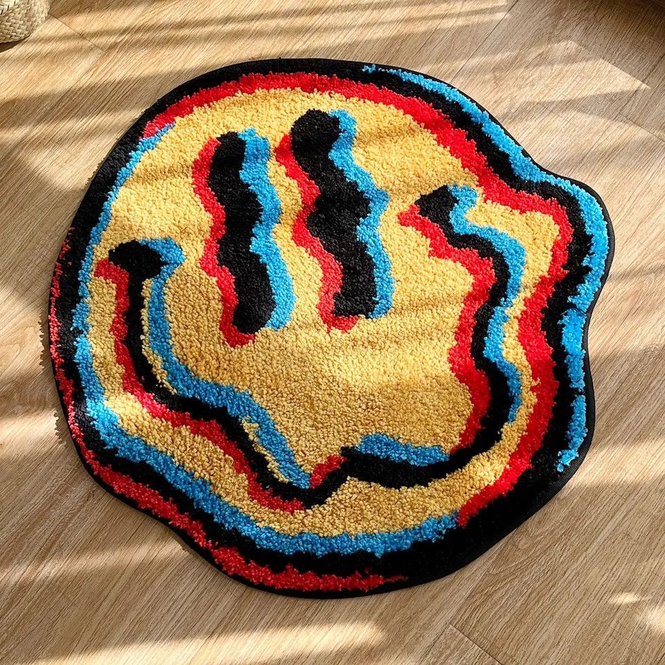 Japanese Brand Tripping smiling rug tufted 60 x 60 (cm) Size ONE SIZE - 1 Thumbnail