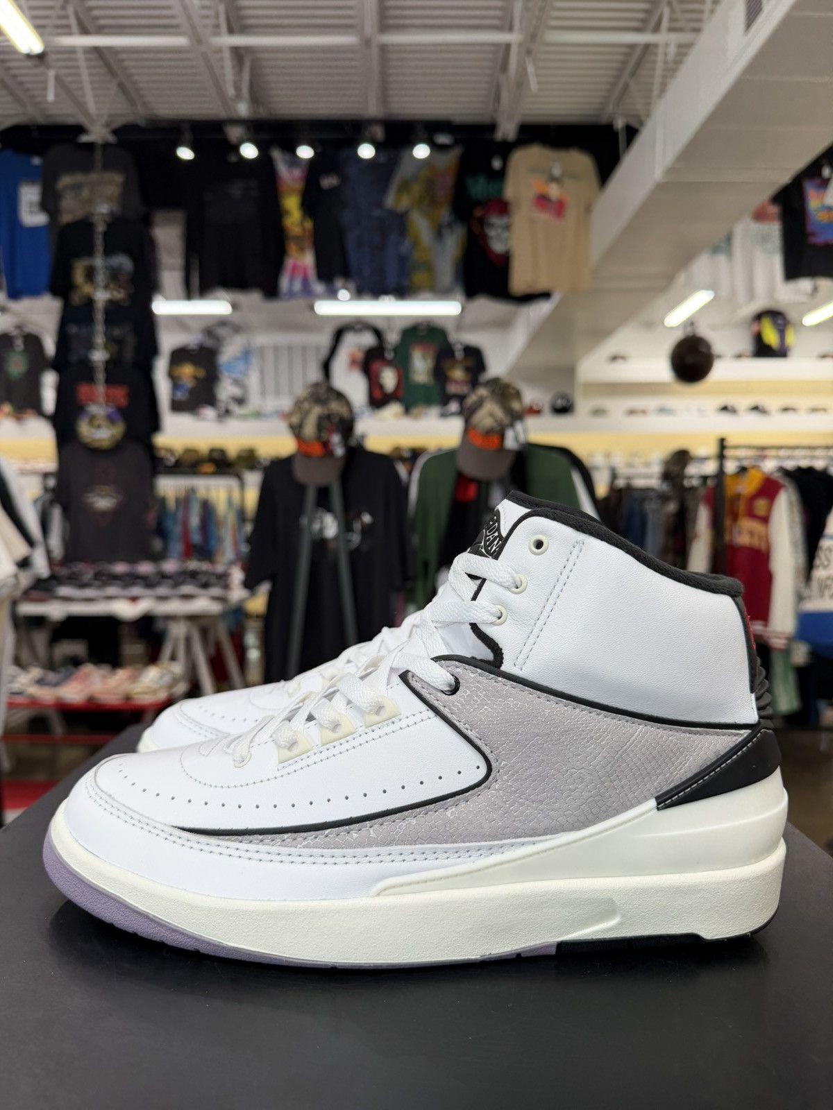 Jordan Brand Jordan 2 Python Size 9.5 (2024) Size US 9.5 / EU 42-43 - 7 Thumbnail