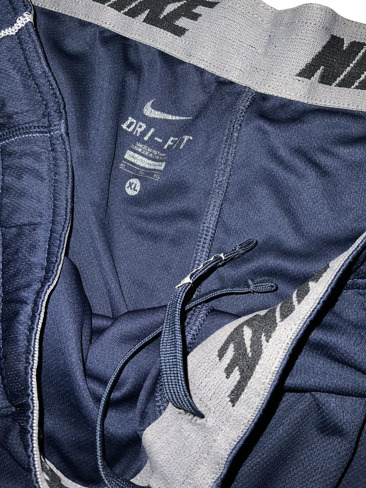 NCAA × Nike Nike Dri Fit Villanova Wildcats Football Training Shorts Size US 42 / EU 58 - 4 Thumbnail