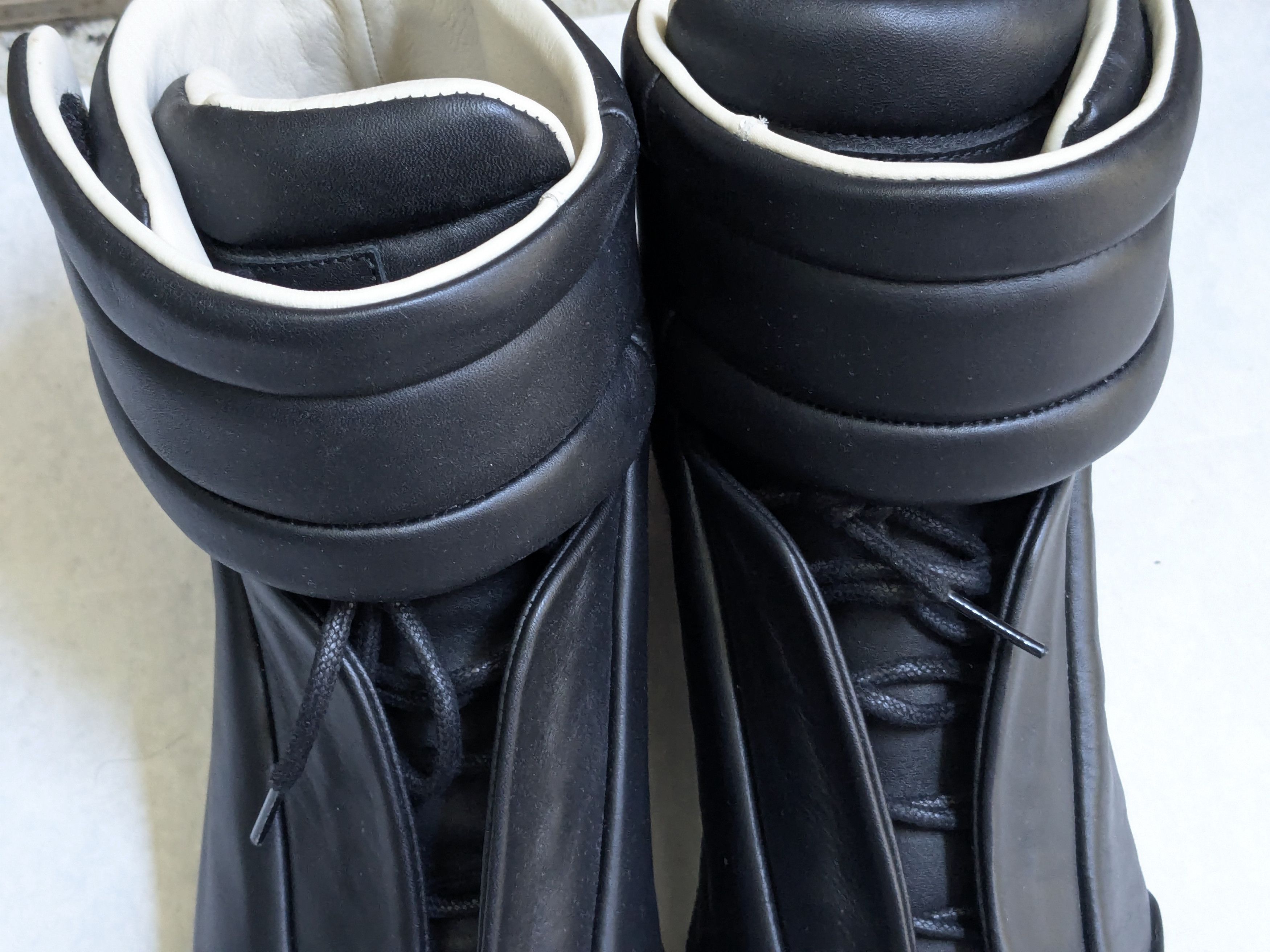 Maison Margiela Maison Margiela Future Sneakers Black 11 44 High Top Leather Size US 11 / EU 44 - 2 Thumbnail