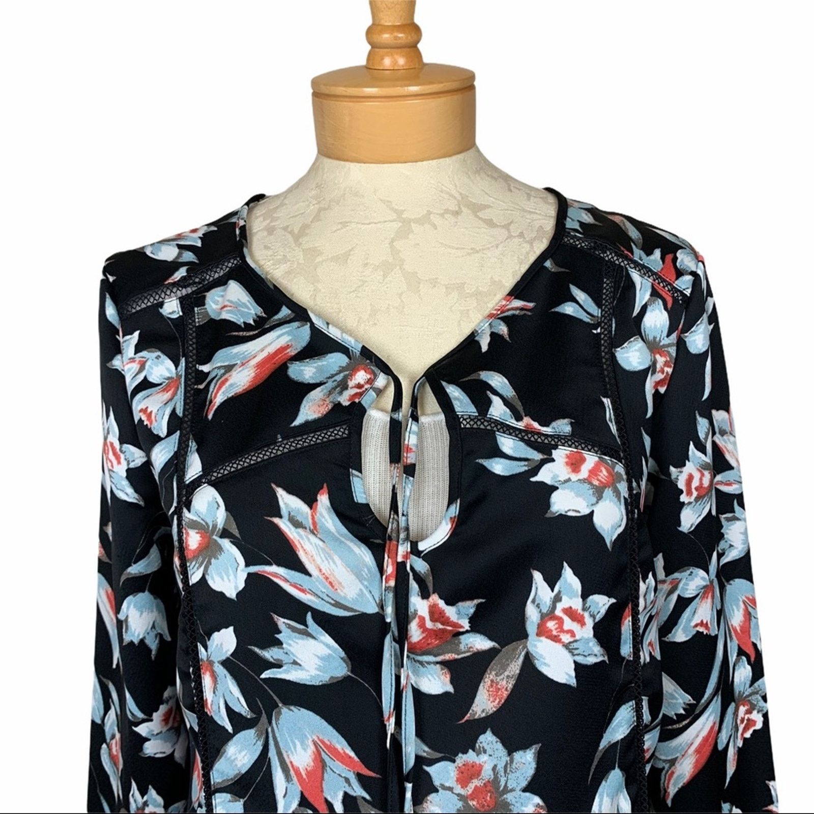 MINKPINK Minkpink Keep Blooming Dress Black Multi Size M Size M / US 6-8 / IT 42-44 - 2 Thumbnail