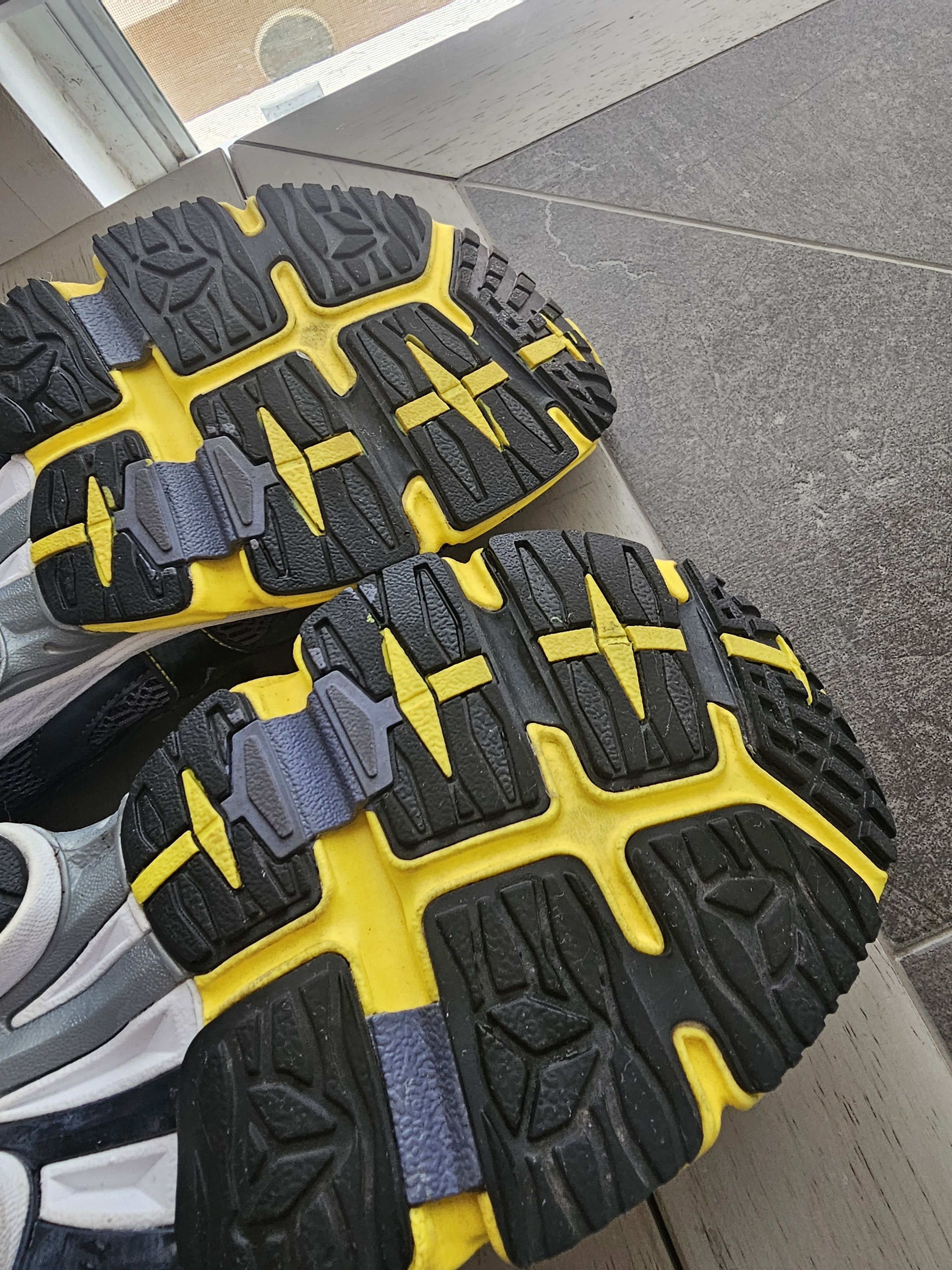 Japanese Brand × Mizuno × Vintage Mizuno Wave Nirvana 8 Size US 13 / EU 46 - 19 Thumbnail