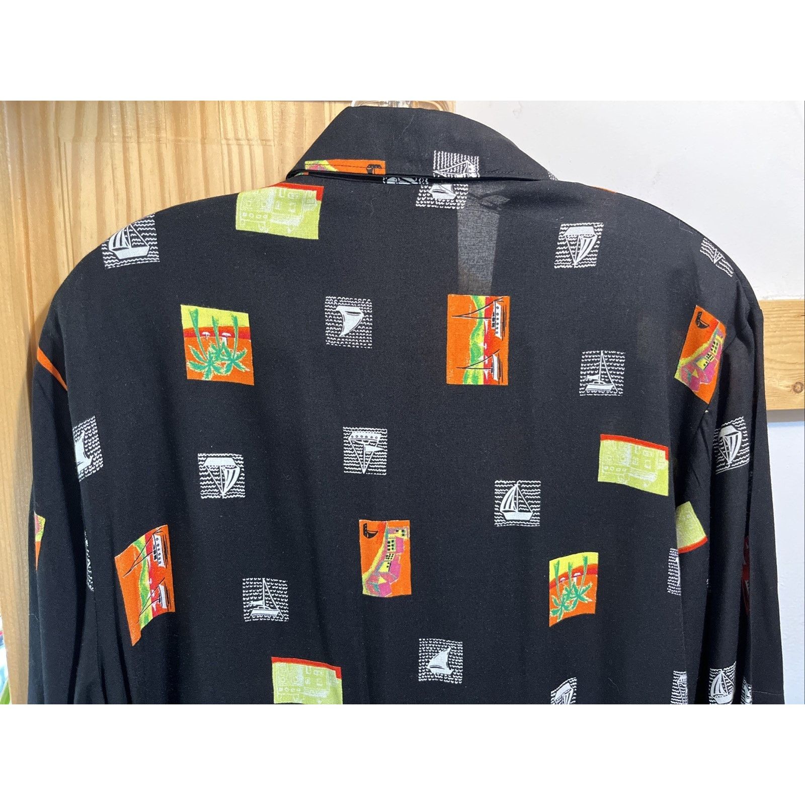 Other Alan Stewart Shirt Men’s M Black Hawaiian Rayon Button Adult Size US M / EU 48-50 / 2 - 10 Thumbnail