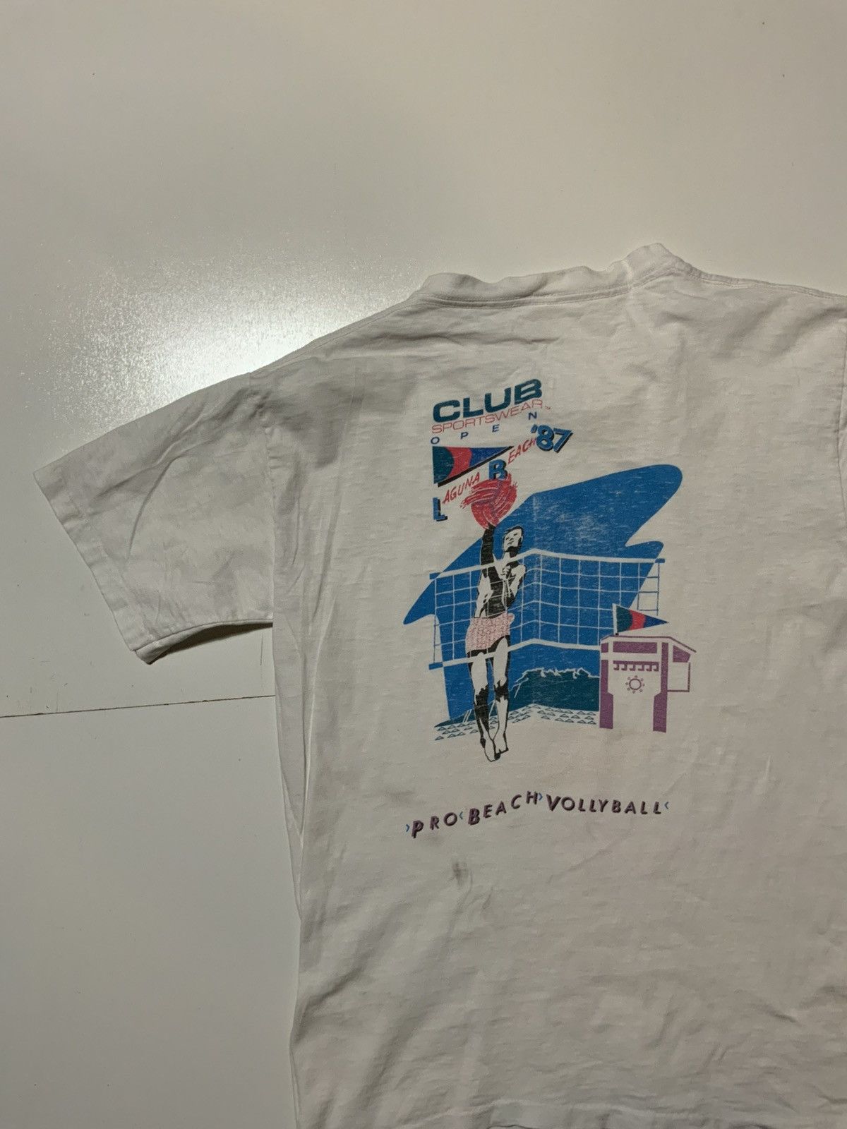 Vintage Vintage 1987 Club Open Laguna Beach Volleyball Hobie T-Shirt Size US M / EU 48-50 / 2 - 5 Thumbnail