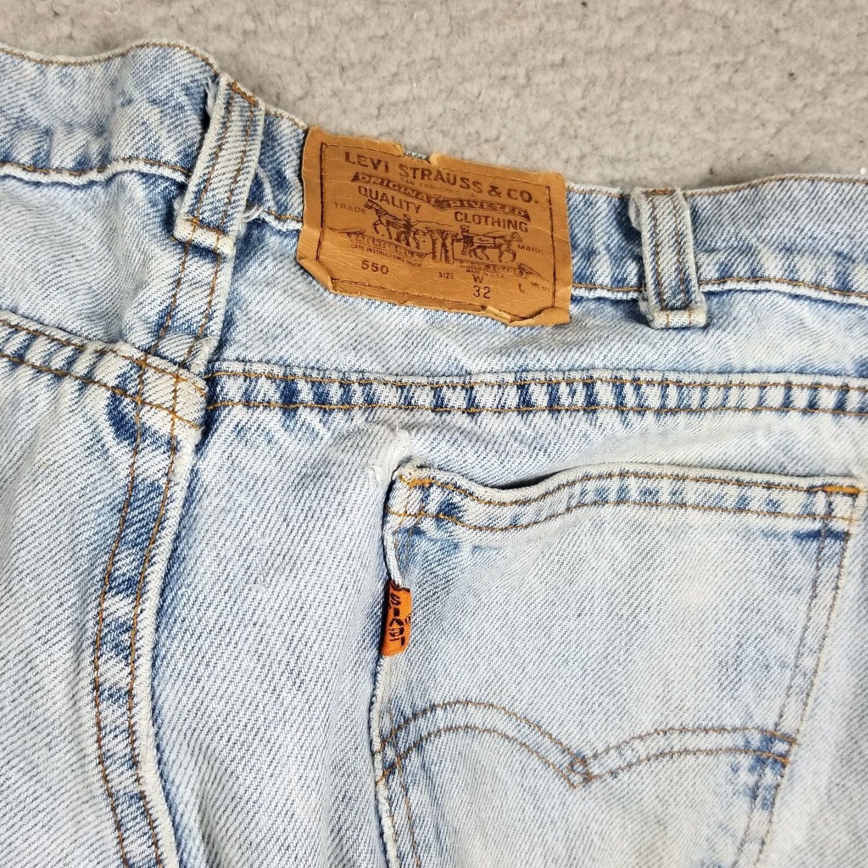 Levi's VINTAGE Levi's Jeans Men's Regular Fit 30 Waist Dark Denim 500 Series Retro Straight Pockets USA Size US 30 / EU 46 - 3 Thumbnail