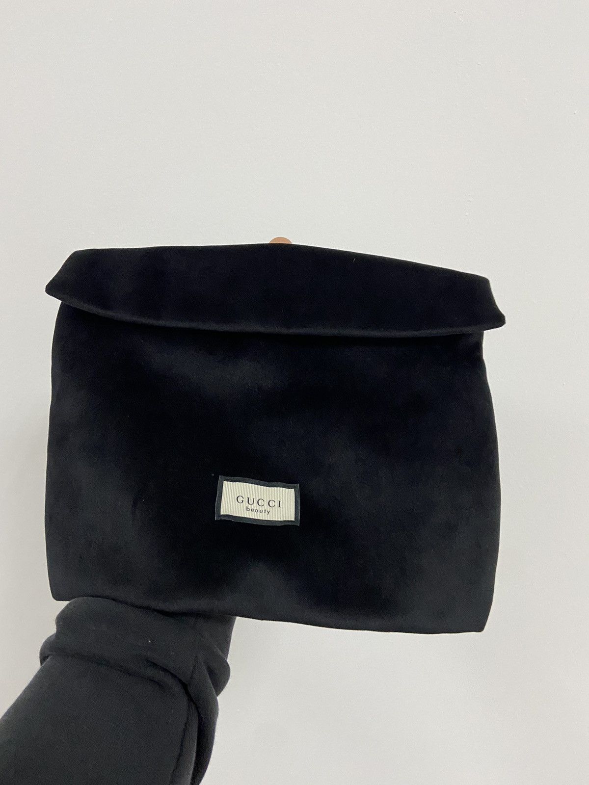 Gucci × Vintage Gucci Small Pouch Cosmetic Velour Bag Small Logo 👝 Size ONE SIZE - 3 Thumbnail
