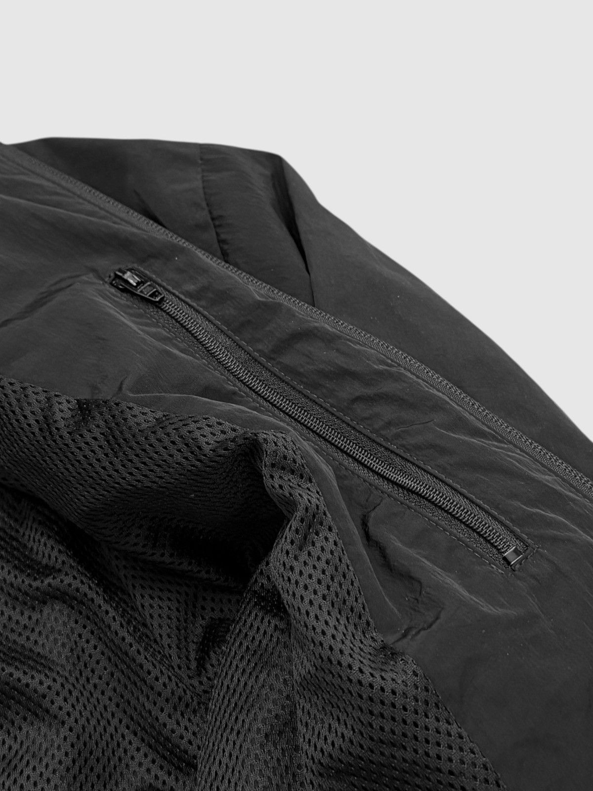 2020 Mastercard Card Bank Logo Yoke Windbreaker Track