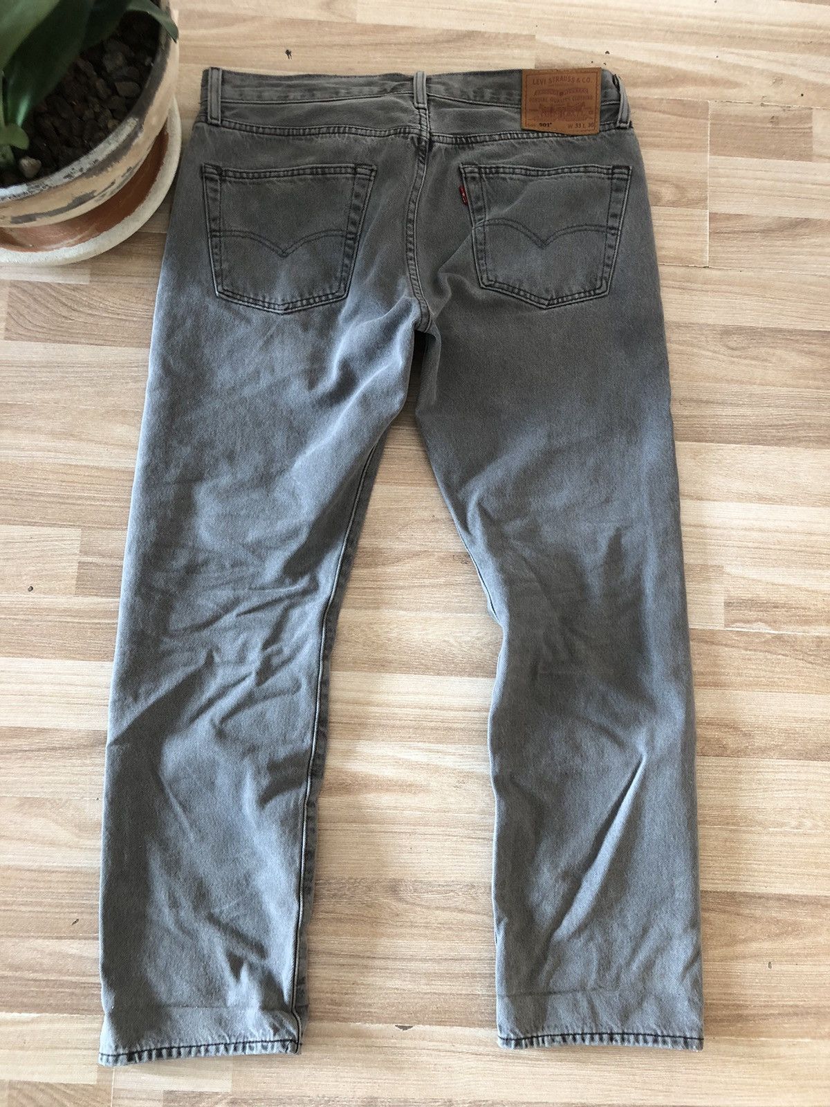 Levi's Levi’s 501 Jeans W33 x L30 Straight Gray Grey Denim Size US 33 - 1 Thumbnail