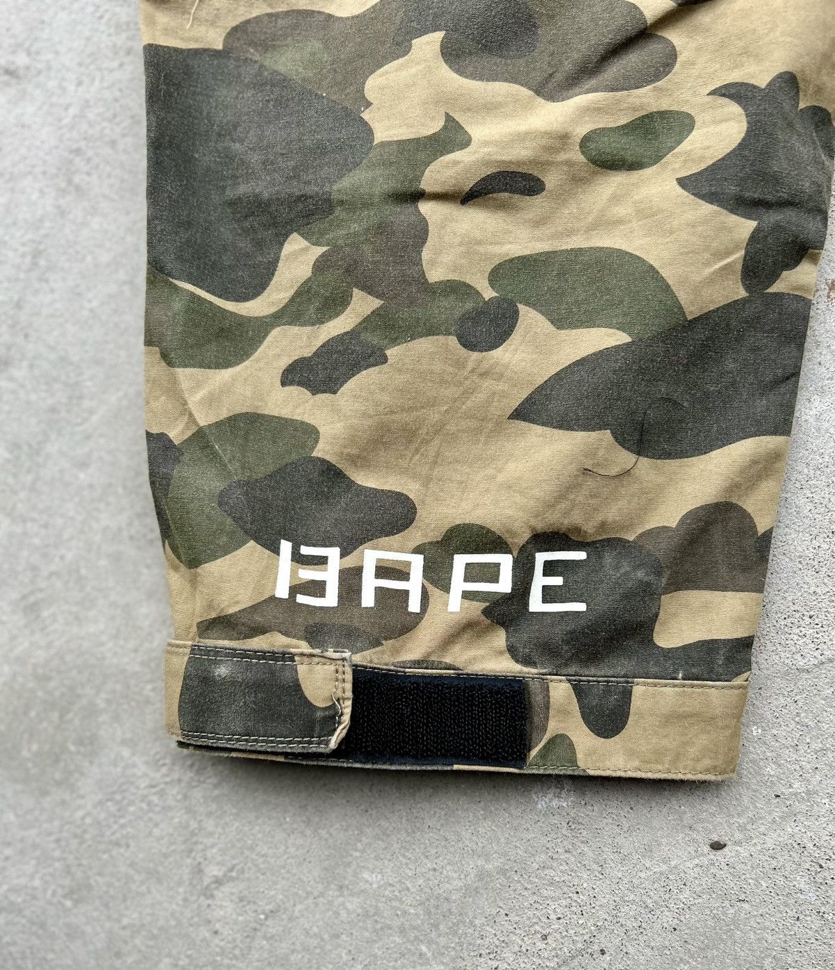 Bape CRAZY RARE BAPE NIGO FIRST CAMO CROPPED PANTS Size US 32 / EU 48 - 3 Thumbnail