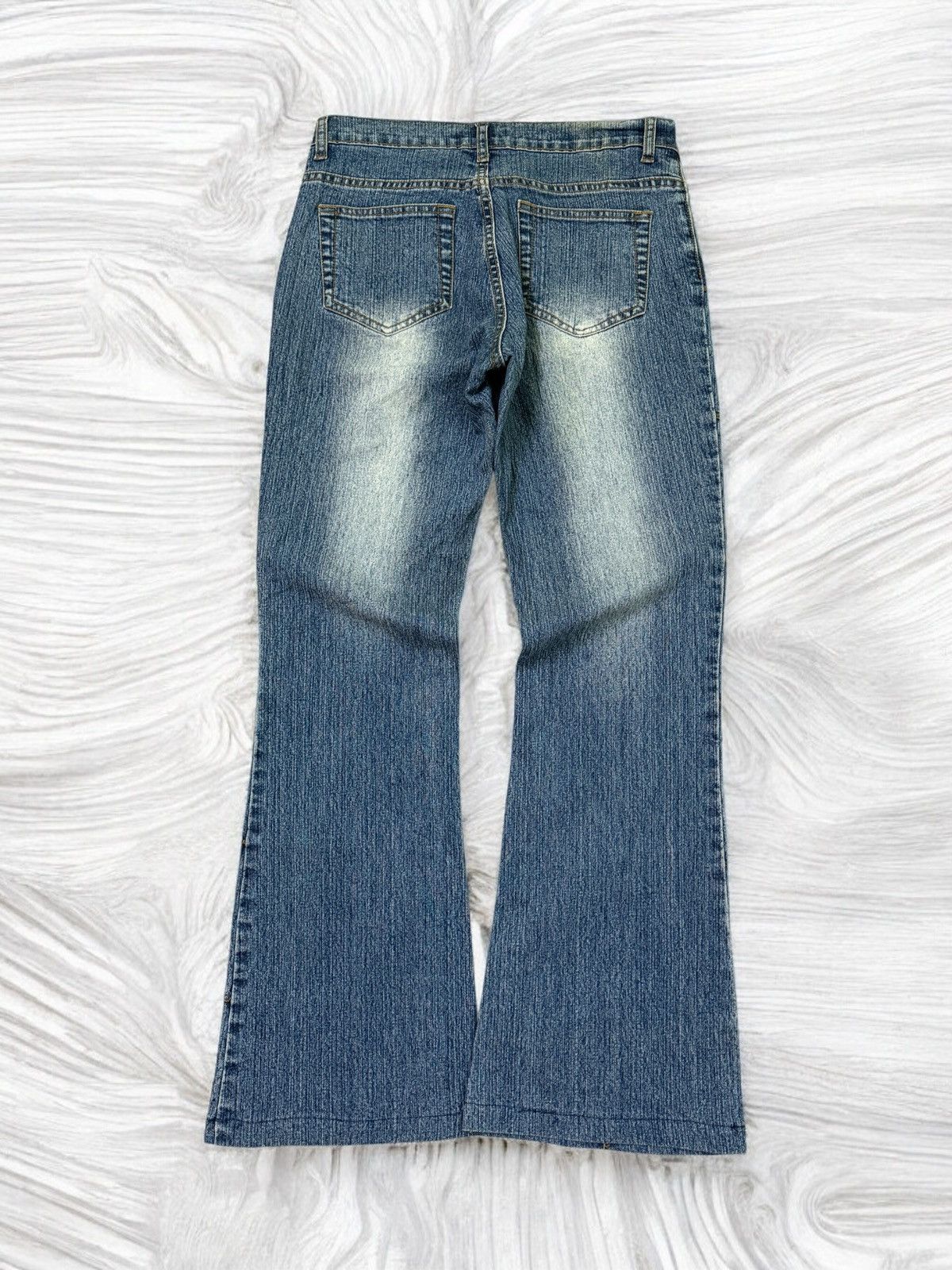 Hysteric Glamour FLARED SEBO RECONSTRUCTED DESIGN ELASTIC DENIM JEANS Size 28" / US 6 / IT 42 - 2 Thumbnail