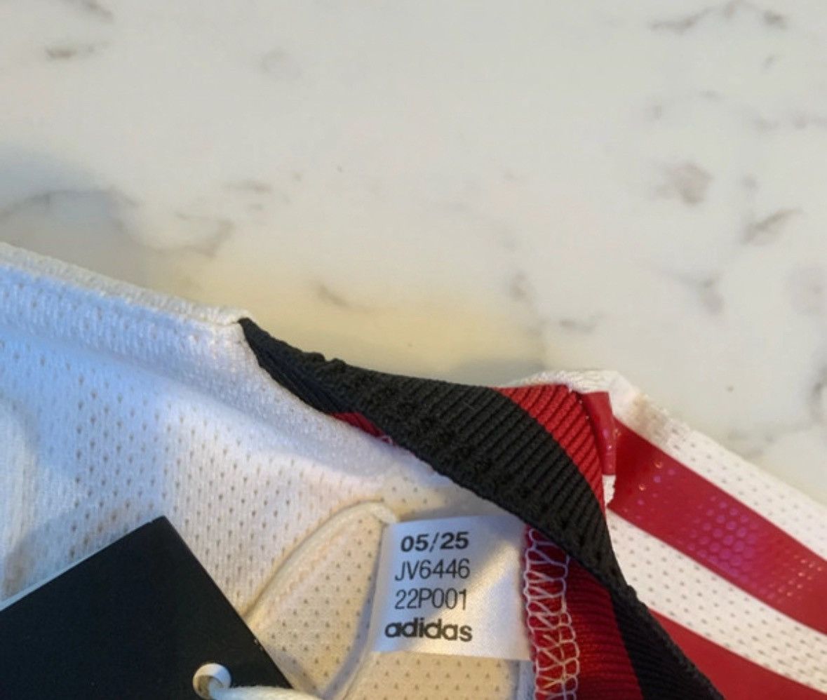 Other Adidas away 25/26 long sleeve player Size US M / EU 48-50 / 2 - 6 Thumbnail