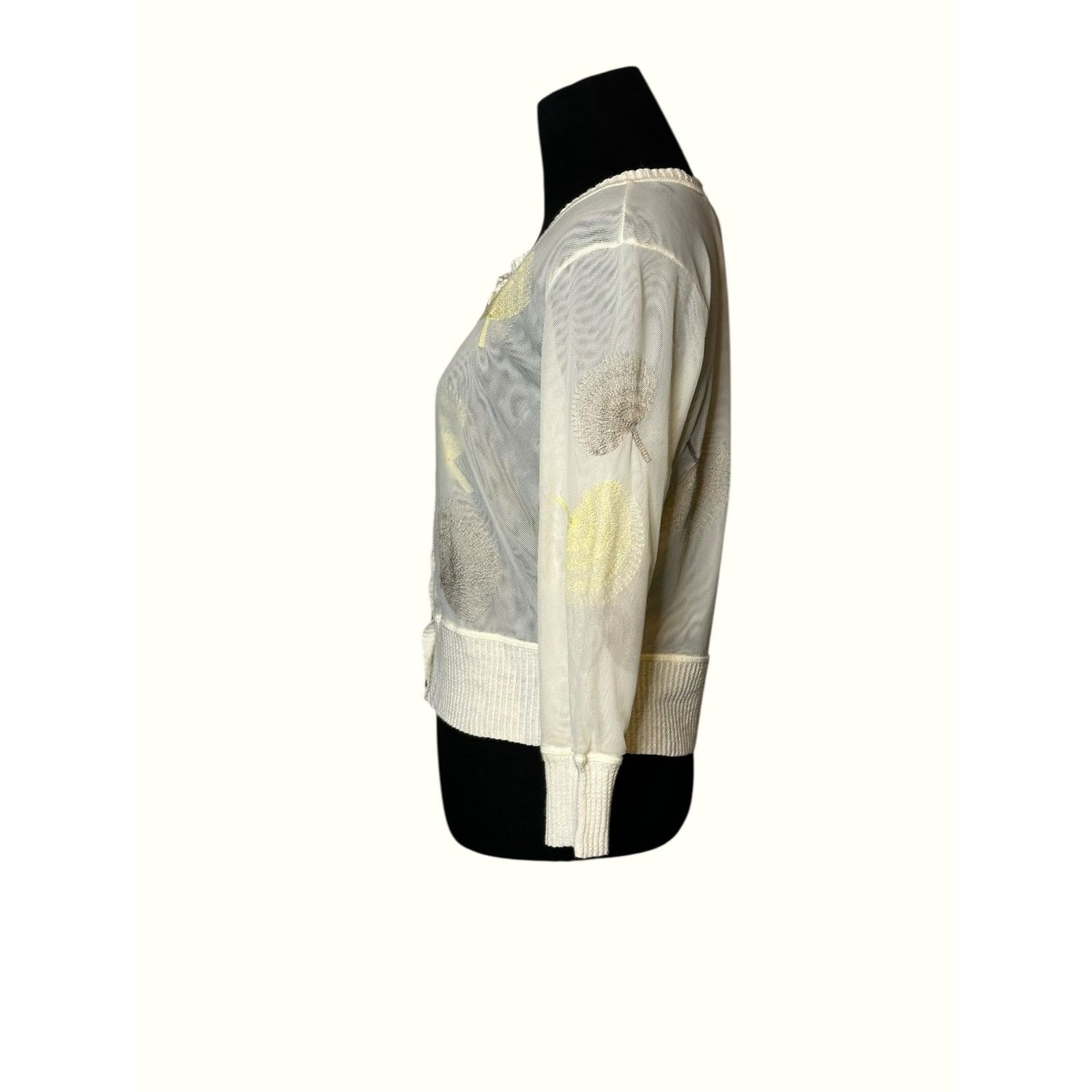 NIC+ZOE Nic + Zoe Cream Floral Embroidered Sweater size Small Size S / US 4 / IT 40 - 8 Thumbnail