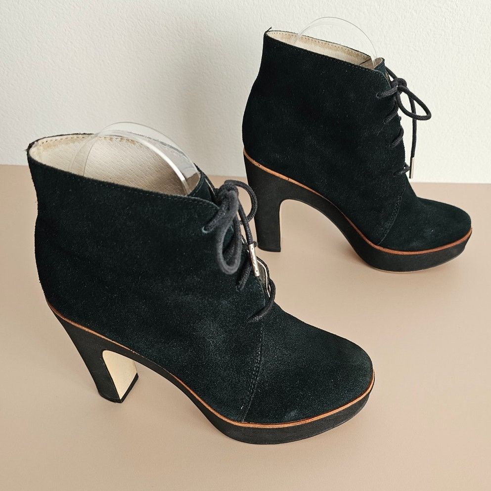 Michael Kors Michael Kors Rosalyn Suede Leather Ankle Platform Boots 6 Size US 6 / IT 36 - 3 Thumbnail