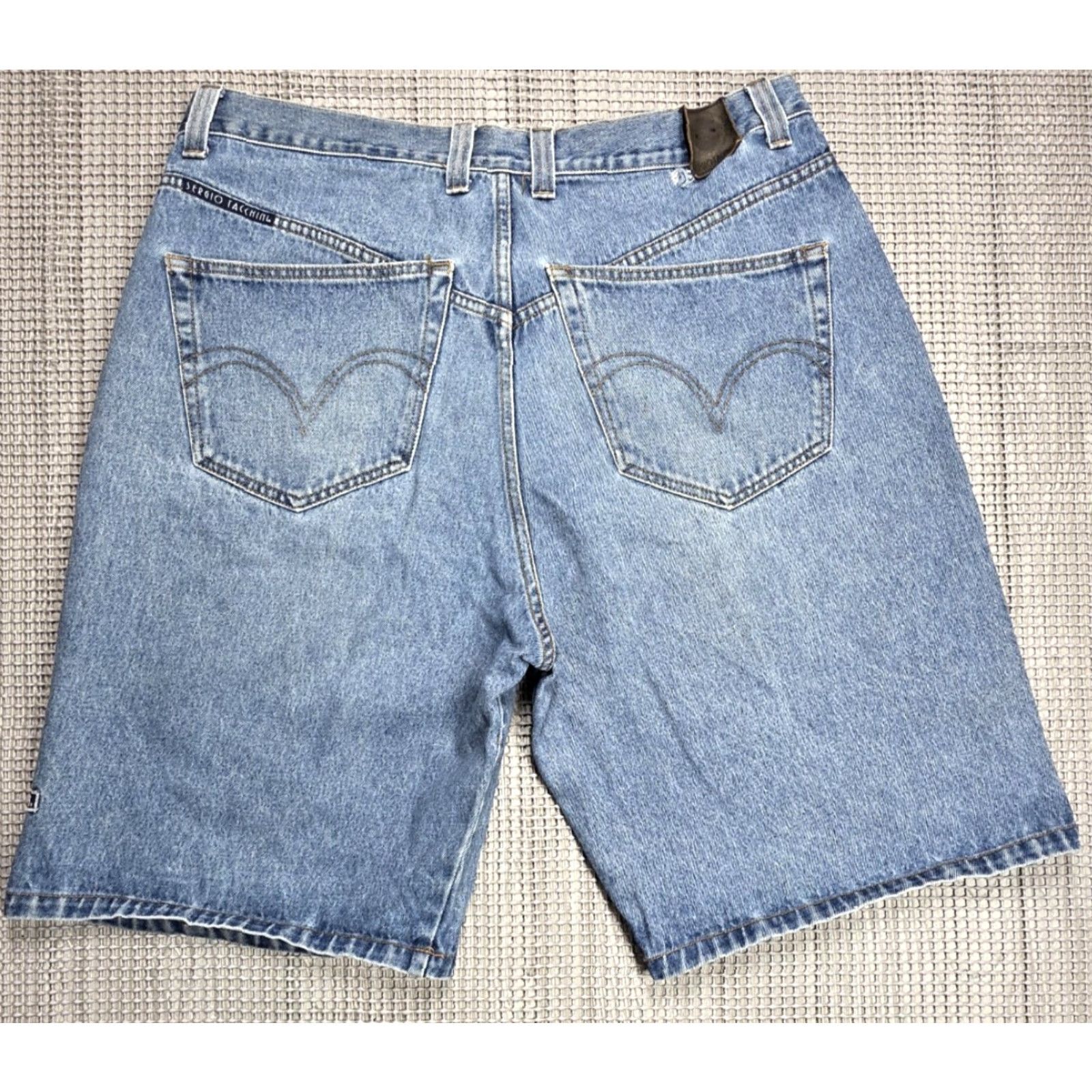 Sergio Tacchini VINTAGE Sergio Tacchini Heavyweight Denim Short 40x11 Embroidered Logo Jeans Men 40 Blue 80s 90s Hip Hop Jorts Size US 40 / EU 56 - 2 Thumbnail