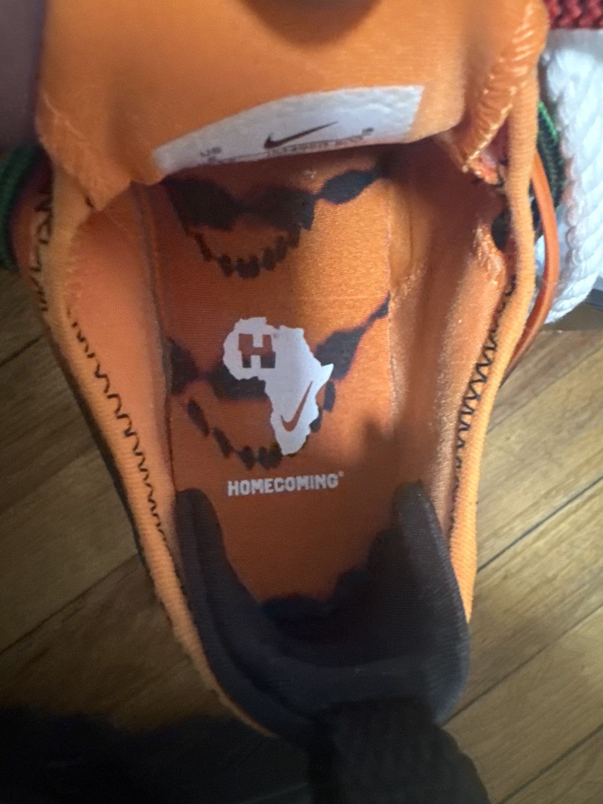 Nike Nike X Homecoming Collab Size US 6 / EU 39 - 11 Thumbnail