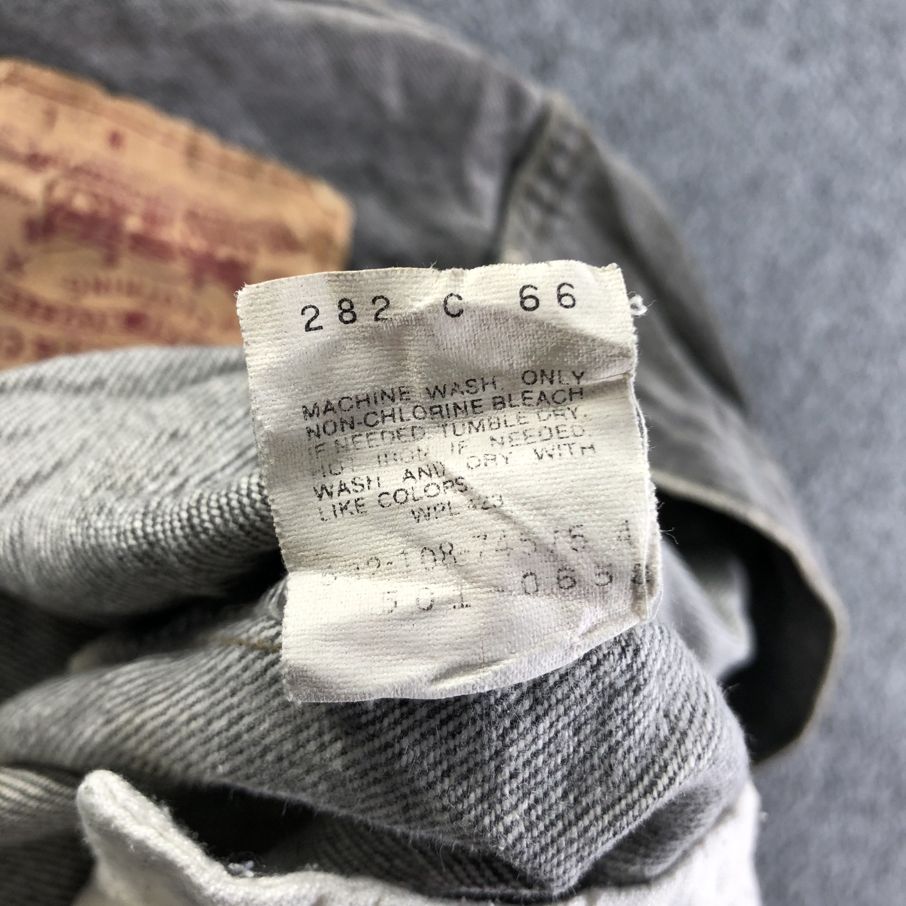 Levi's Vintage 90s Levis 501 Jeans-J3946 Size US 33 - 12 Thumbnail