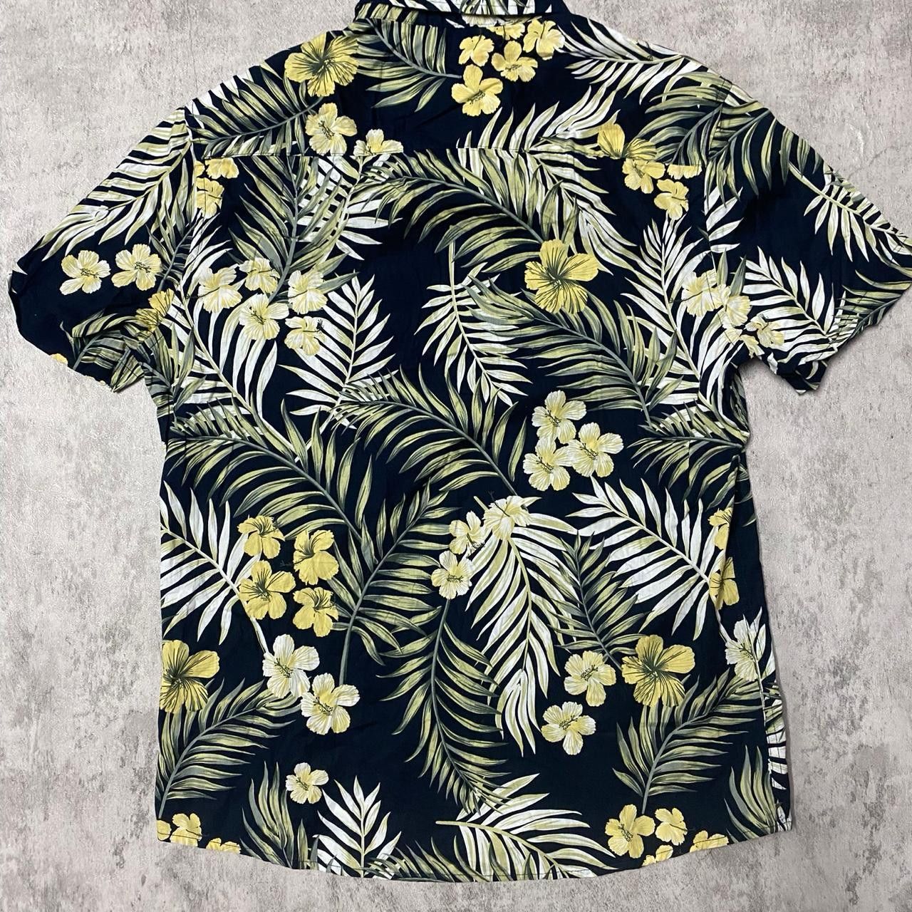 Other Black and yellow Hawaiian button-up shirt #HawaiianShirt Size US M / EU 48-50 / 2 - 4 Thumbnail