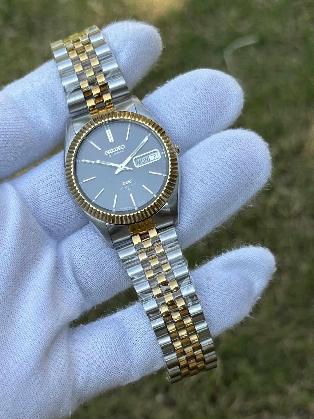 Seiko Seiko 5 DX Fluted Bezel Automatic 6309 Japanese mens Watch Size 36 - 4 Thumbnail