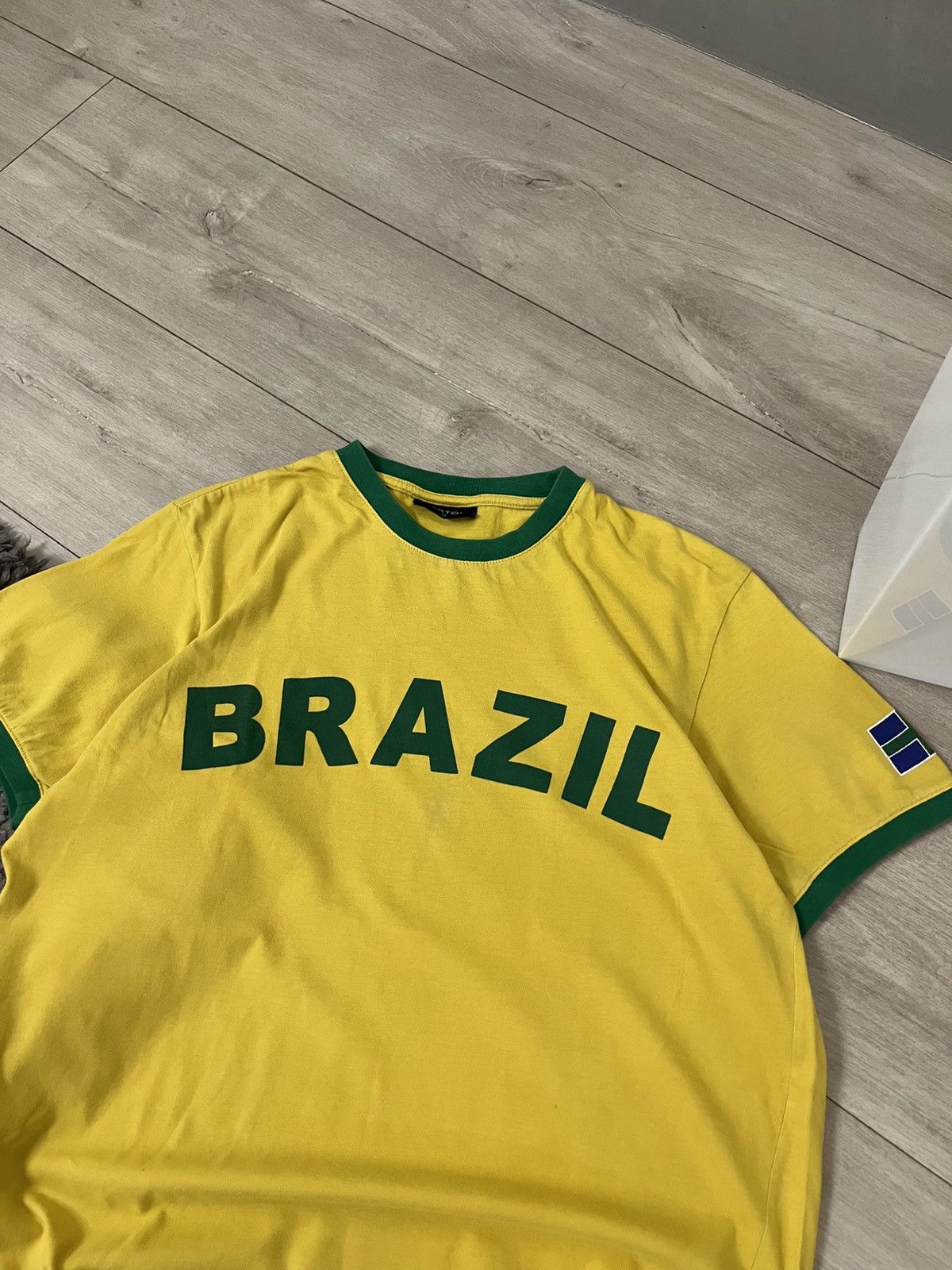 Hysteric Glamour 🔥00’S HYSTERIC GLAMOUR VIBE BRAZIL T SHIRT TEE NIKE TYPE Size US M / EU 48-50 / 2 - 4 Thumbnail