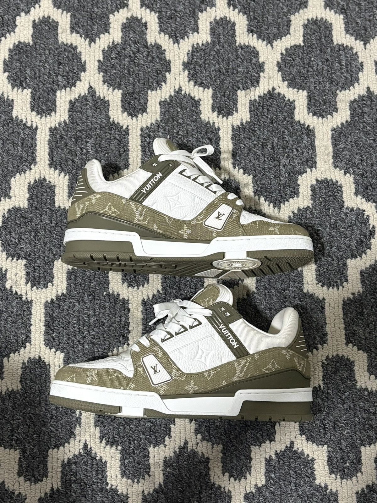 Louis Vuitton Lv Trainer Size US 10 / EU 43 - 4 Thumbnail