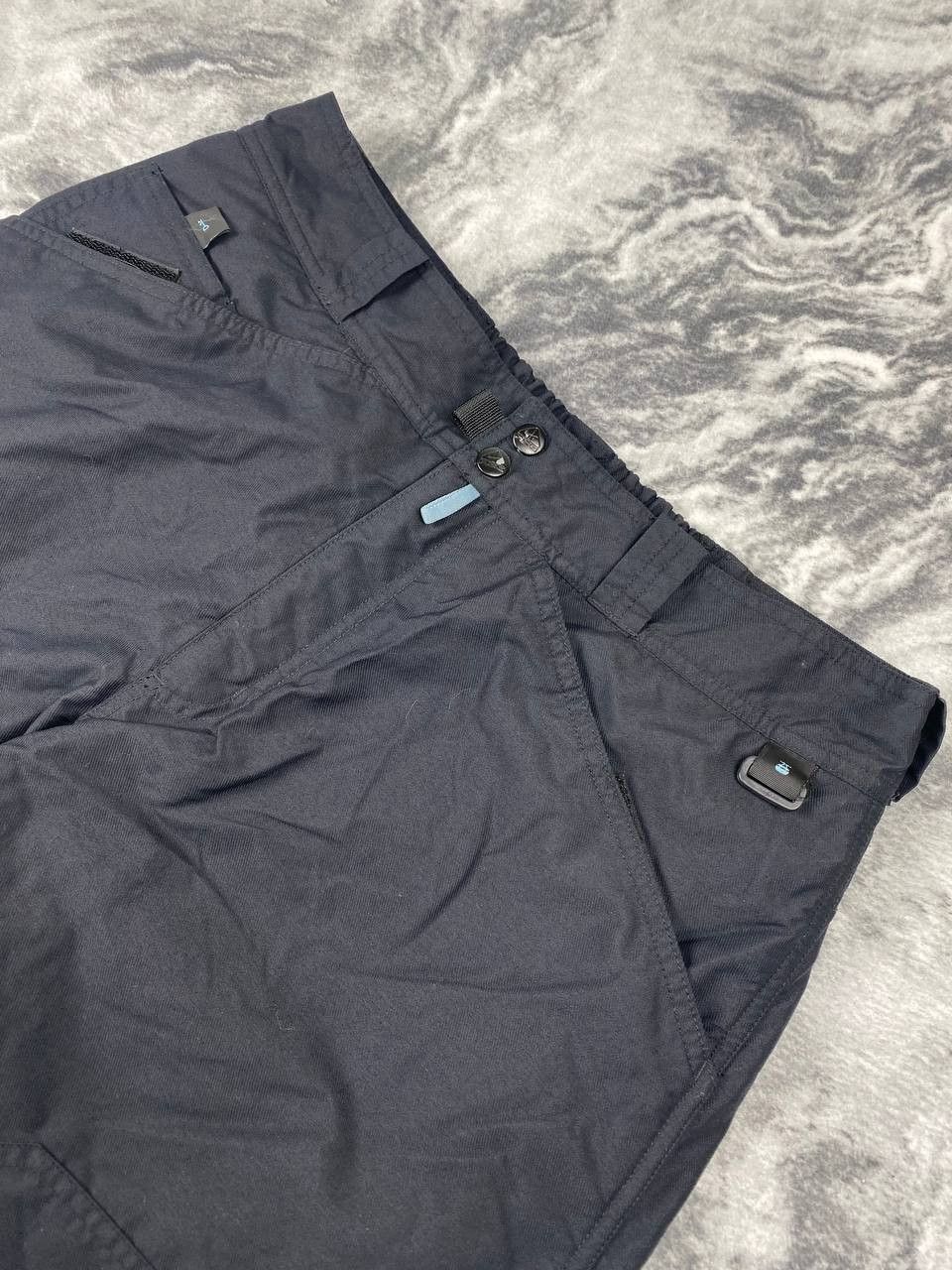 Nike ACG Vintage Nike ACG Ski Pants Outdoor Snowboard Size US 32 / EU 48 - 2 Thumbnail