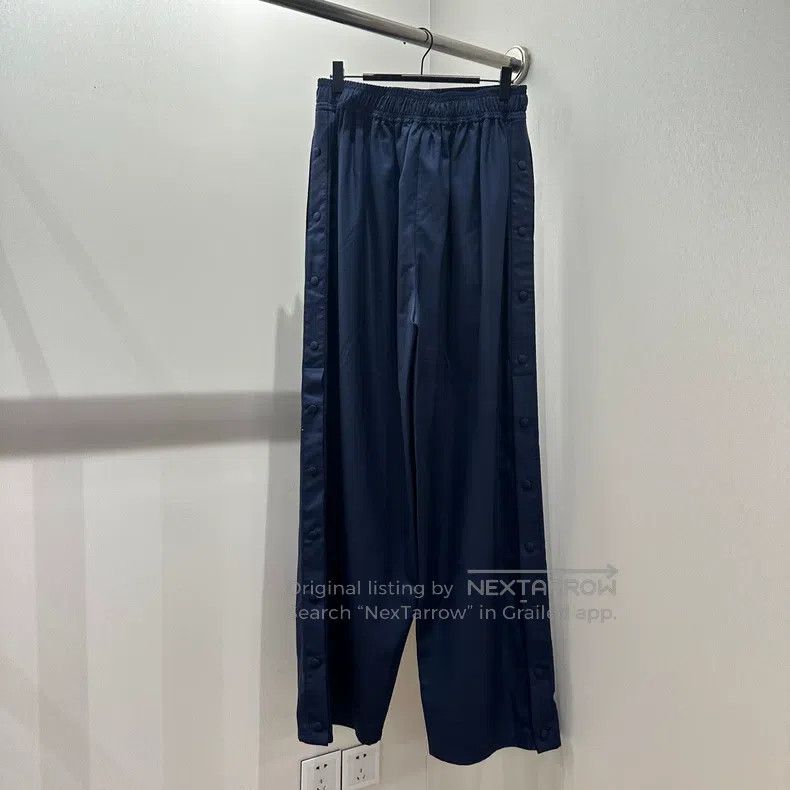 Loewe Loewe size S Buttoned Hem飾 Wool Trousers Size 24" / US 00 / IT 34 - 1 Thumbnail
