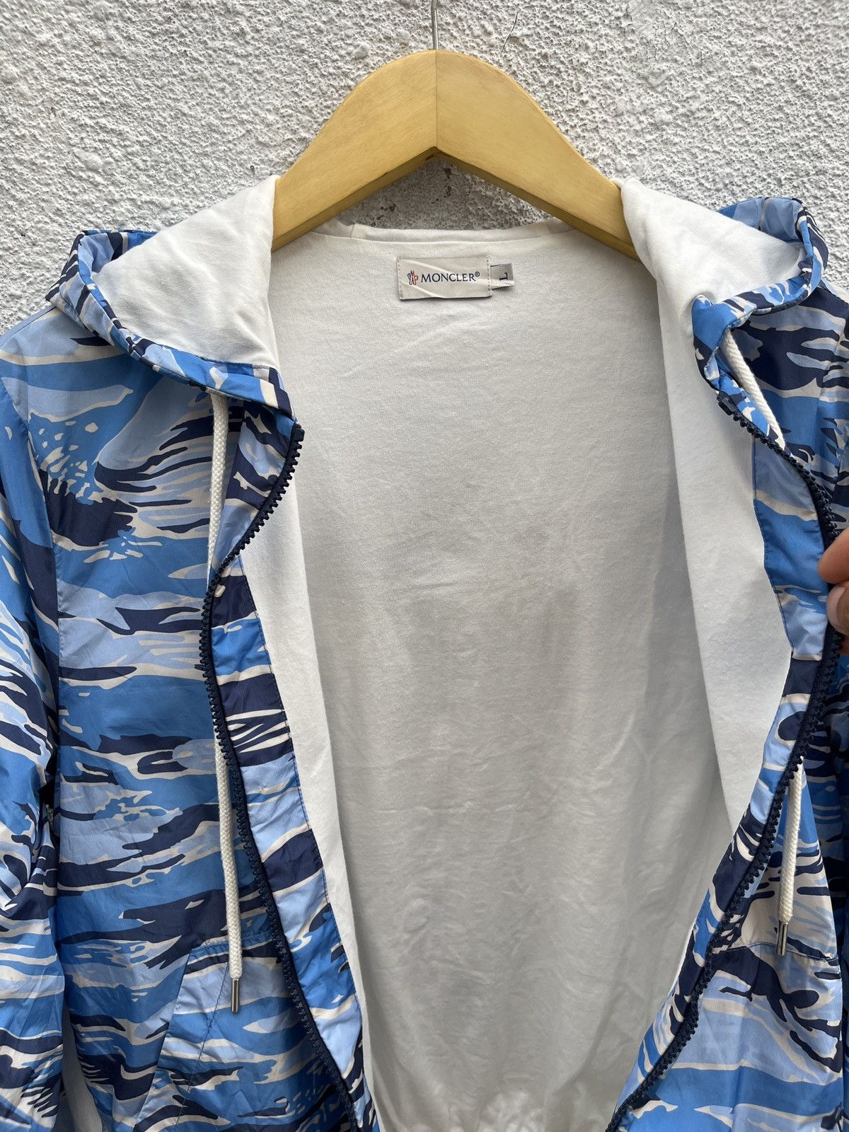 Moncler Moncler Maglia Cardigan Blue Camo Nylon Jacket Size US L / EU 52-54 / 3 - 15 Thumbnail