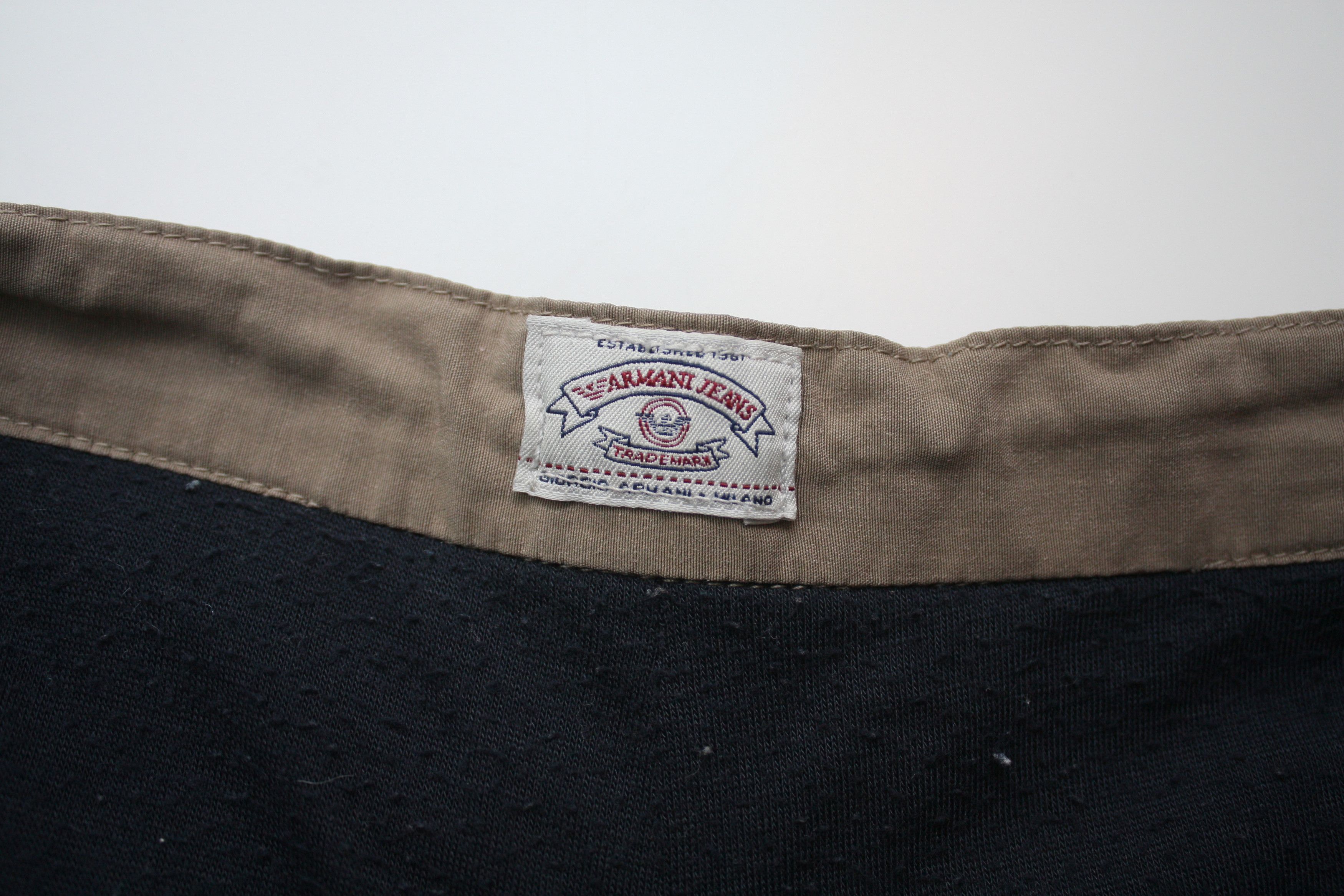 Armani Armani Jeans Vintage Nylon Beige Cargo Pants US4 Size 27" / US 4 / IT 40 - 4 Thumbnail
