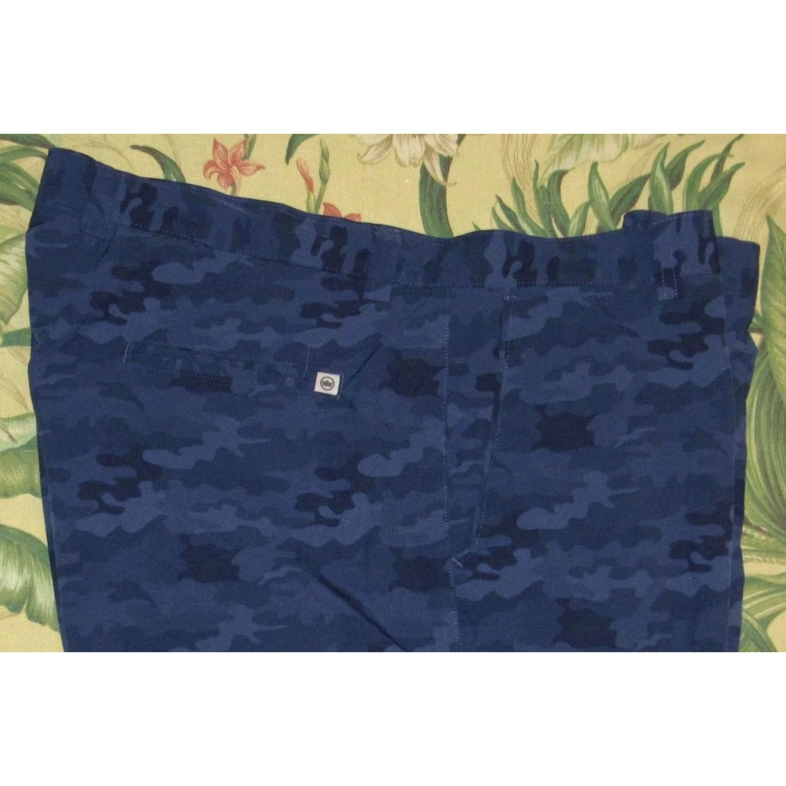 Peter Millar PETER MILLAR Crown Sport Shackleford 9" Chino Shorts 40 Mens Regular XS Chino Blue 90% Polyester 10% Spandex Size US 40 / EU 56 - 2 Thumbnail