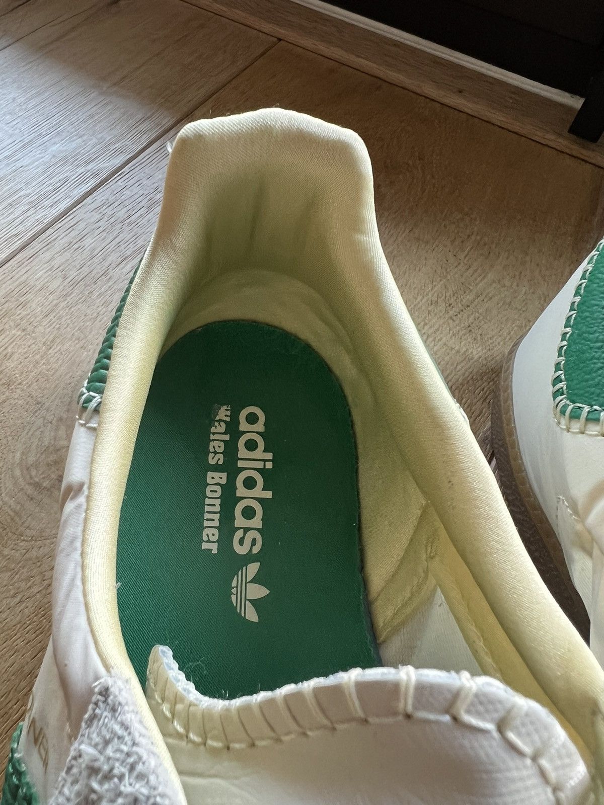 Adidas × Wales Bonner Adidas x Wales Bonner Samba ‘Cream White Bold Green’ Size US 12.5 / EU 45-46 - 13 Thumbnail
