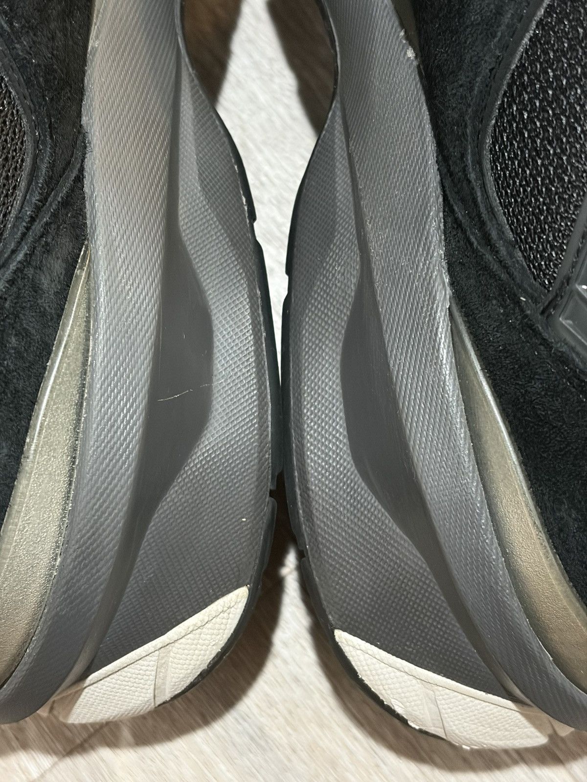 New Balance New Balance 990v5 Made in USA Black Running Shoes Size 11 Size US 11 / EU 44 - 12 Thumbnail