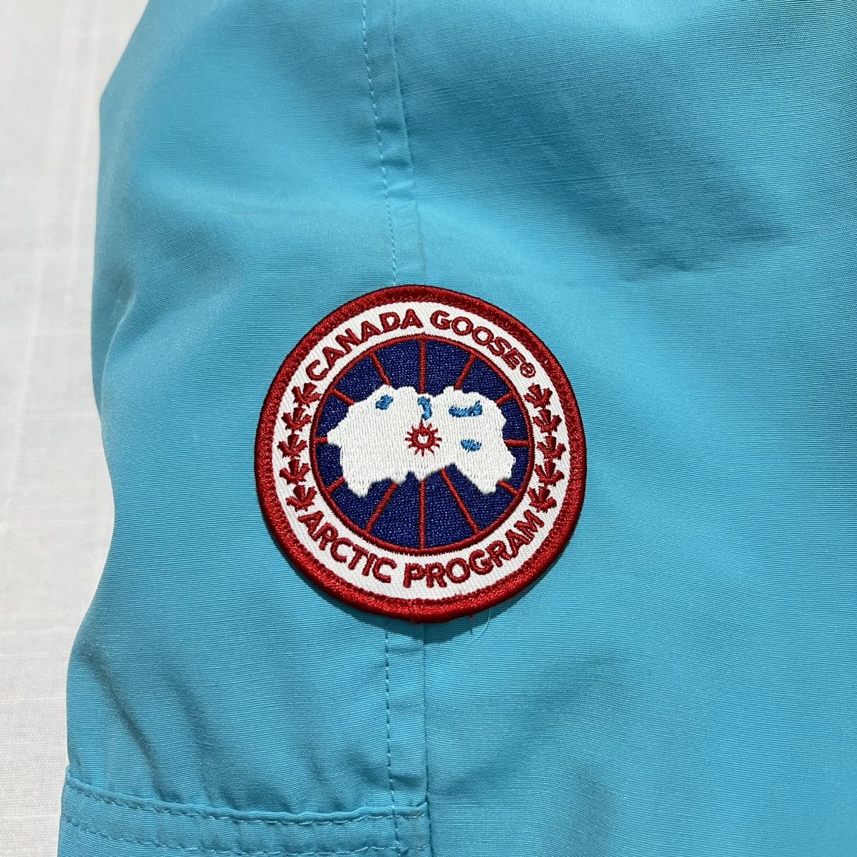 Canada Goose Ganada Goose chilliwack rare Iceberg color Size L / US 10 / IT 46 - 12 Thumbnail