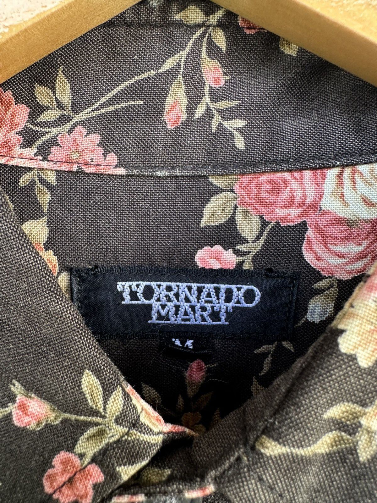 Japanese Brand × Tornado Mart Tornado Mart Floral Button Ups Size US M / EU 48-50 / 2 - 11 Thumbnail