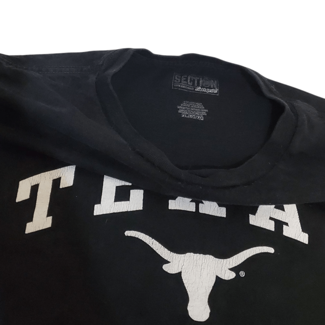 Vintage Texas Longhorns Arc Logo Black & White T-Shirt Size US XL / EU 56 / 4 - 3 Thumbnail