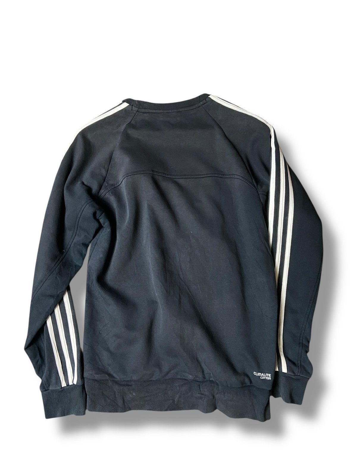 Adidas × Japanese Brand × Vintage ADIDAS Essentials Crewneck Sweatshirt (130) Size US S / EU 44-46 / 1 - 2 Thumbnail