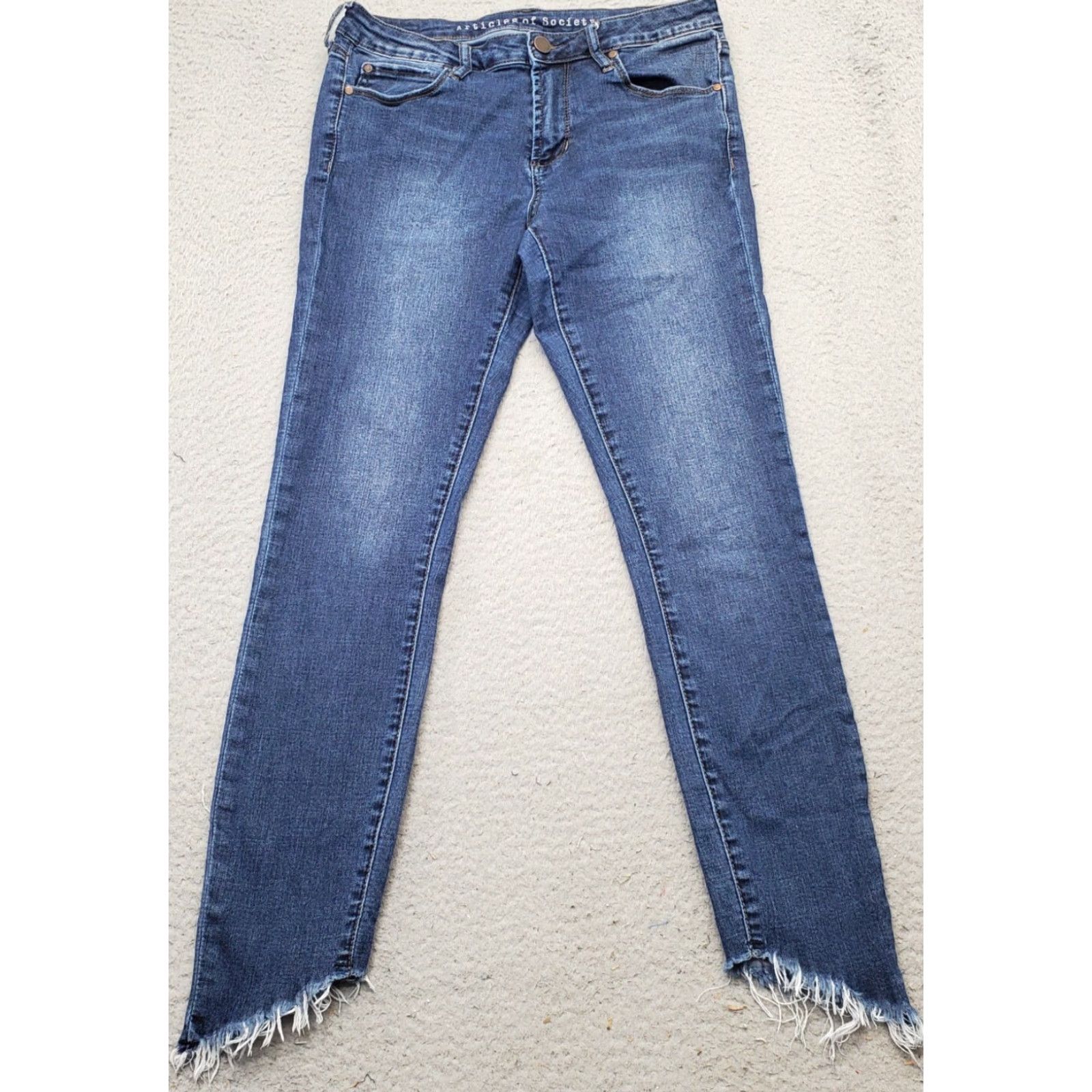 Vintage Articles of Society Skinny Jeans Women's 28 Blue Faded Denim Stretch Frayed Hem Jeans Womens 28 Blue Denim Stretch Frayed Hem Size 28" / US 6 / IT 42 - 2 Thumbnail