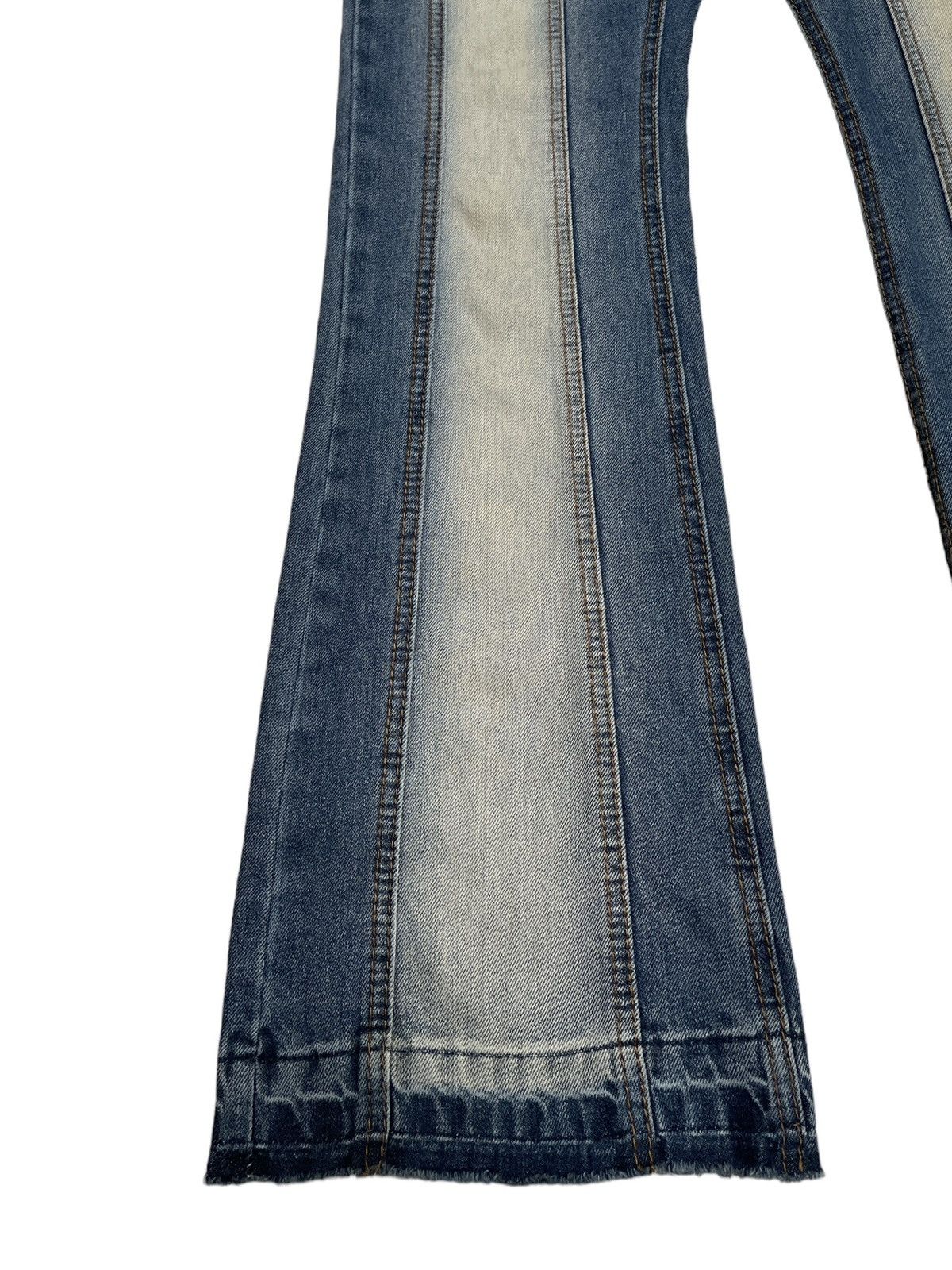 If Six Was Nine × Japanese Brand × Le Grande Bleu (L.G.B.) Very Rare Design Vintage Brand Oreeta Flared Jeans 1990s Size US 33 - 6 Thumbnail