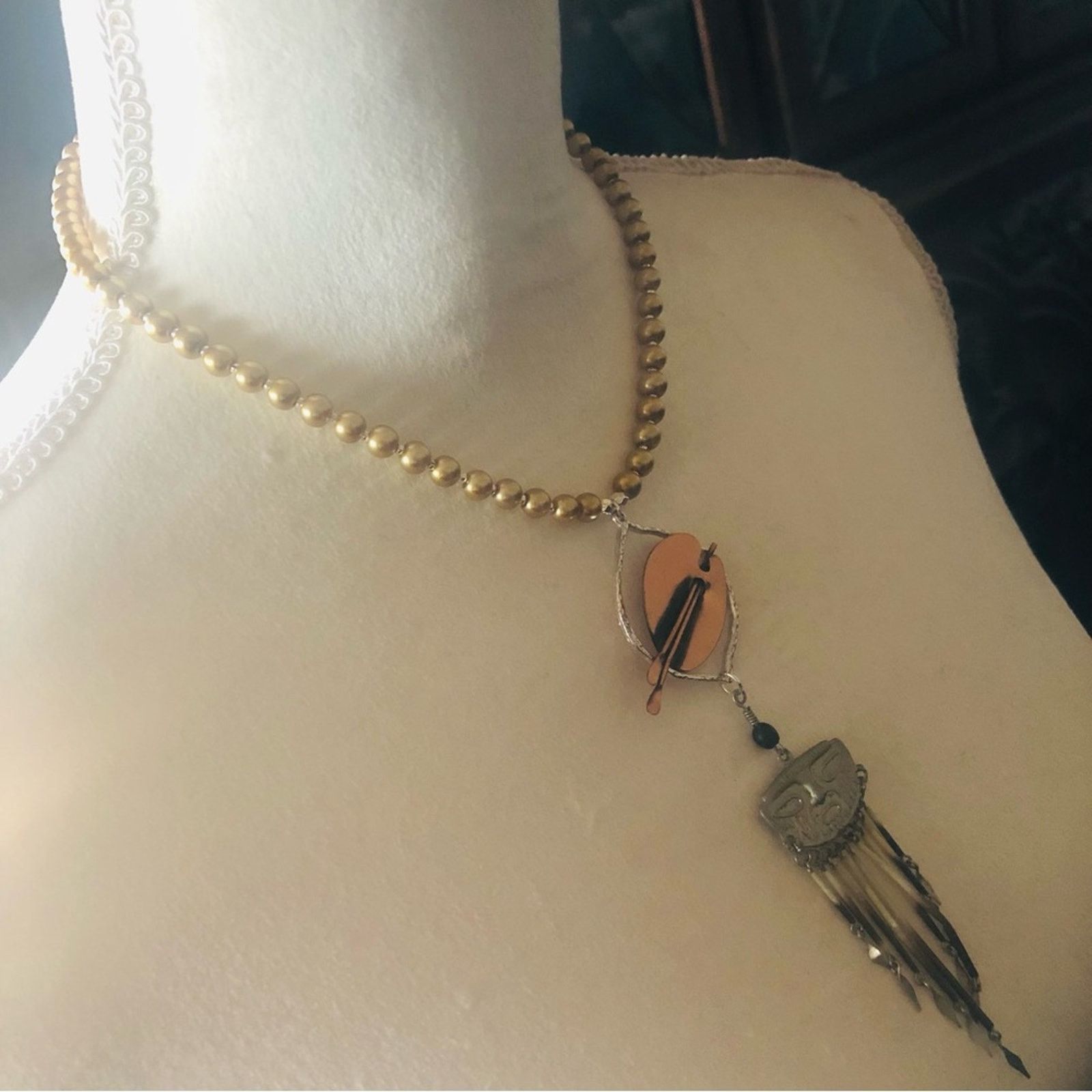 Handmade Handcrafted repurpose Renoir artist pendant Pearl necklac Size ONE SIZE - 3 Thumbnail