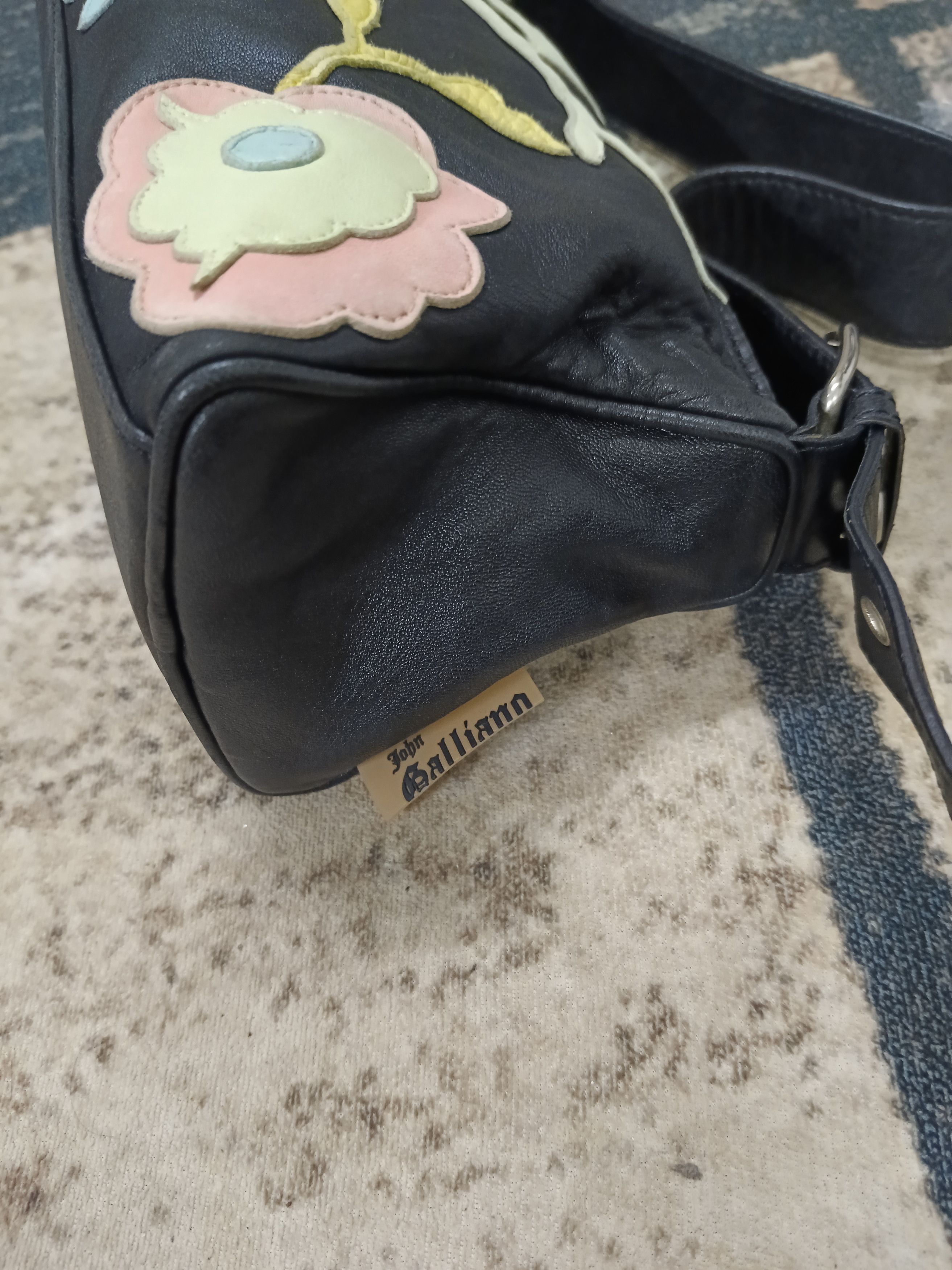 OG?GRAIL JOHN GALLIANO VINTAGE LEATHER SHOULDER