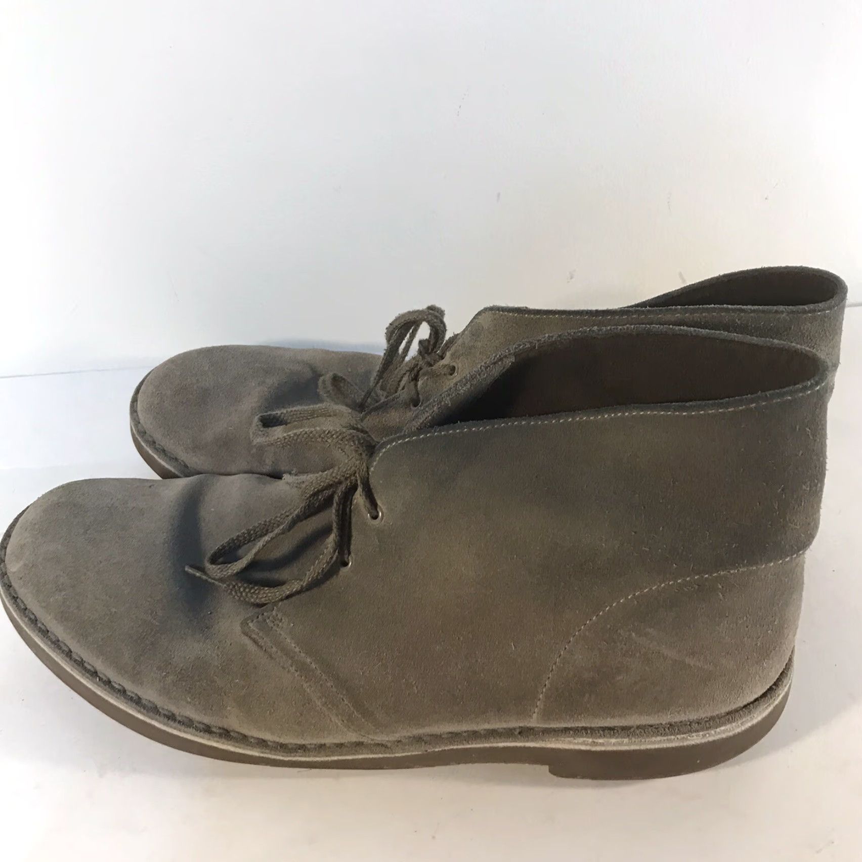 Clarks Clarks Gray Suede Chukka Boots Mens Size 12M Lace Up Comfort Size US 12 / EU 45 - 2 Thumbnail