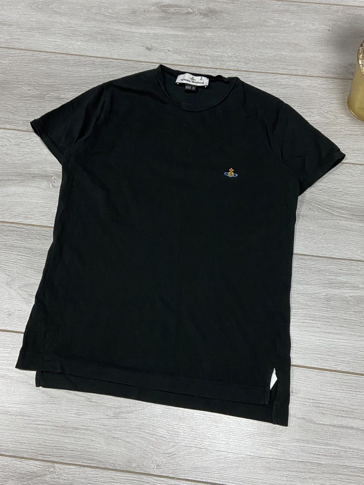 Vivienne Westwood Vivienne Westwood vintage orb t-shirt Size US S / EU 44-46 / 1 - 2 Thumbnail