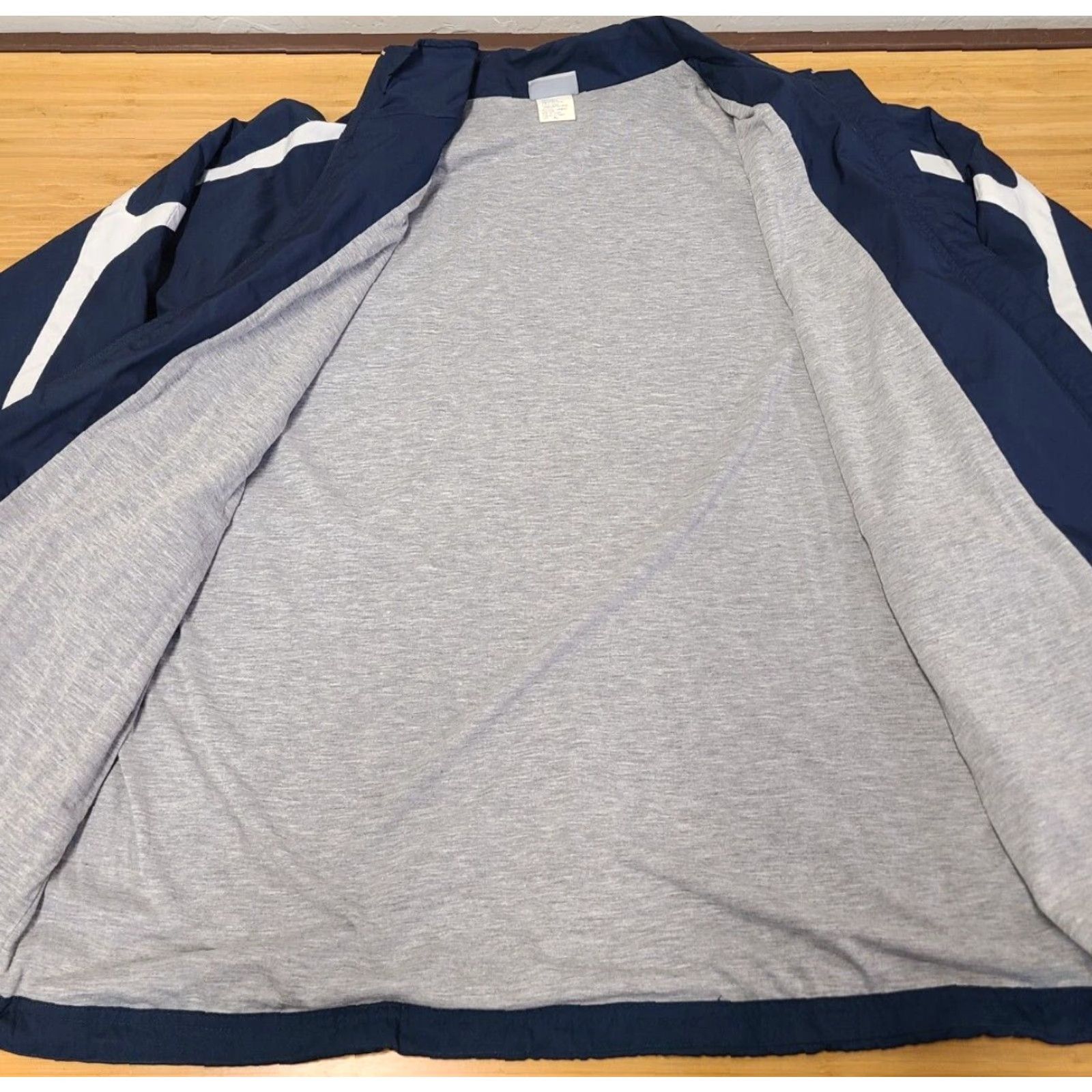 Reebok VINTAGE Reebok Windbreaker Jacket Men XL Navy Blue Athletic Performance 90s Sports Retro Full Zip Pockets Lined Nylon Size US XL / EU 56 / 4 - 7 Thumbnail